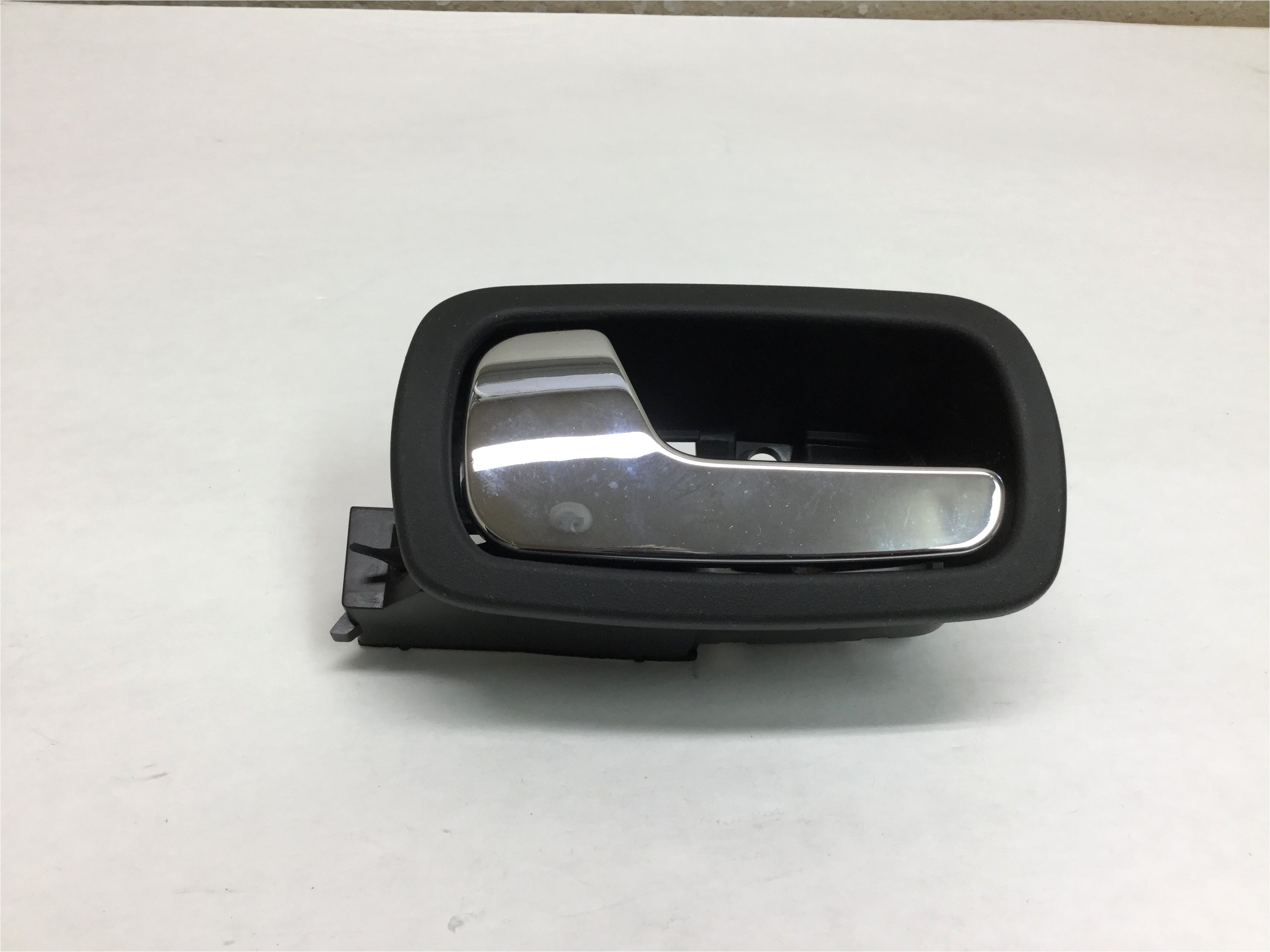 2005 2009 chevy cobalt pontiac g5 drivers side inside door handle drivers side oem