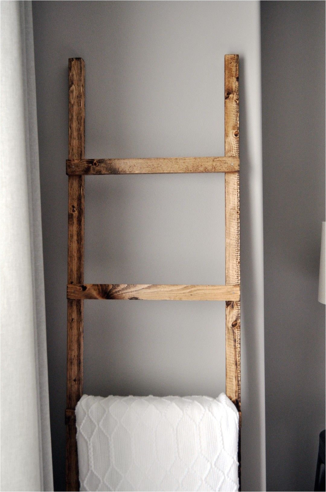 diy blanket ladder aka towel holder