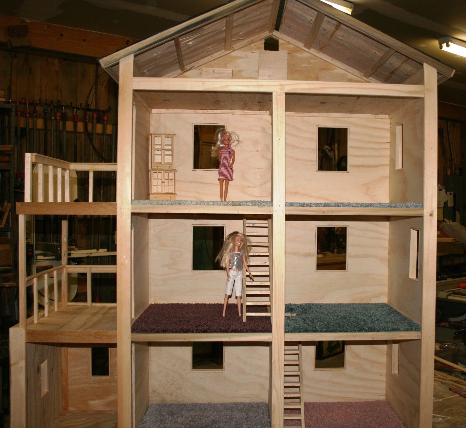 doll house miniatures