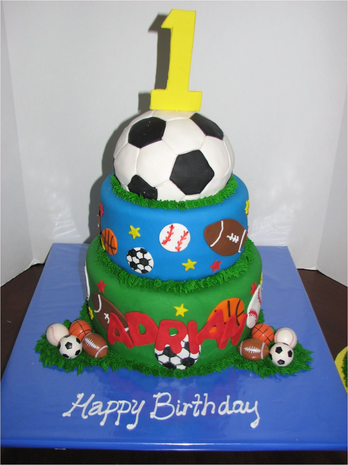 sports cake but with a basketball on top minus the 1 on top
