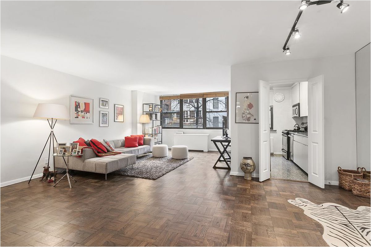 type of apartment then scour streeteasy to find the best available options around the city today s task manhattan one bedrooms asking under 500 000