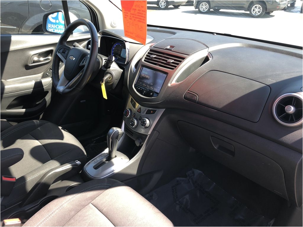 white summit white 2016 chevrolet trax right side front seat photo in courtice on