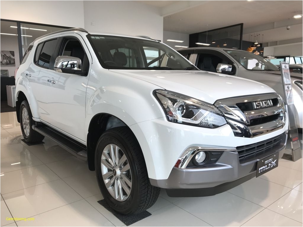 Тойота фортунер 2024 в новом кузове. Isuzu mu-x 2020. Исузу му-х 2021. Isuzu mu x Arctic. Isuzu кроссовер 2021.