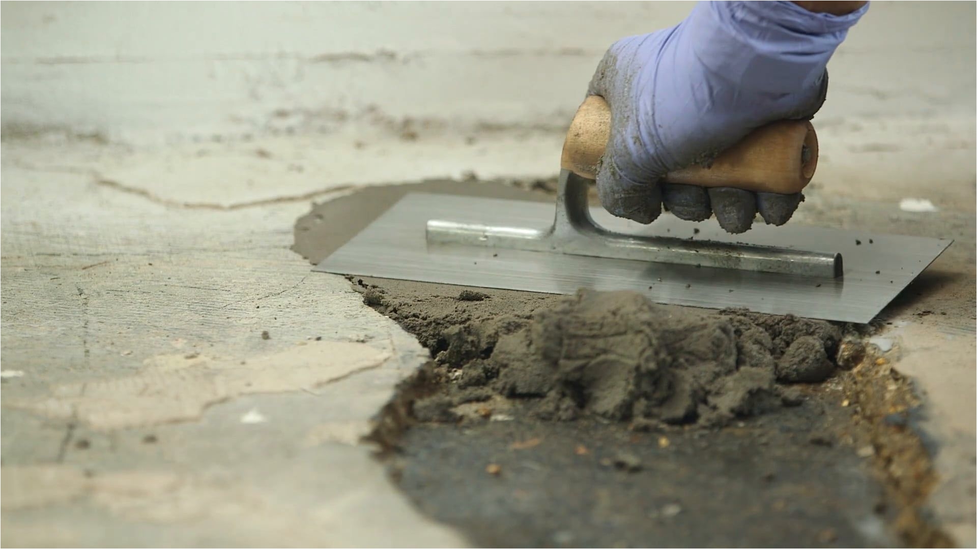 how to repair a hole in concrete using watco concrex epoxy repair