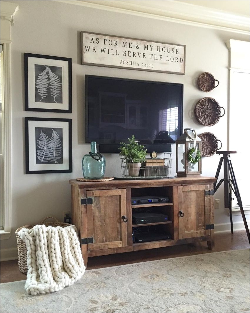 wall mounted tv with rustic touches surrounding