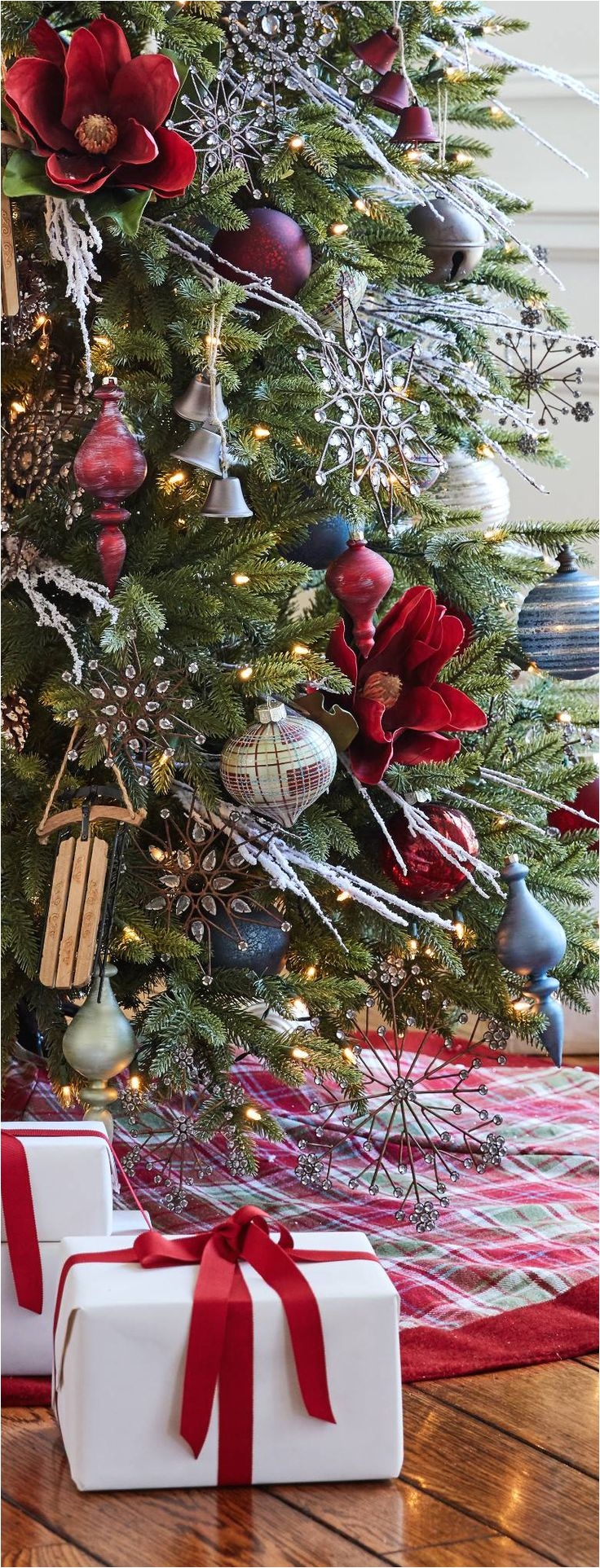 looking for christmas tree decorating ideas find a stunning selection of trees decorated perfectly for the holiday season