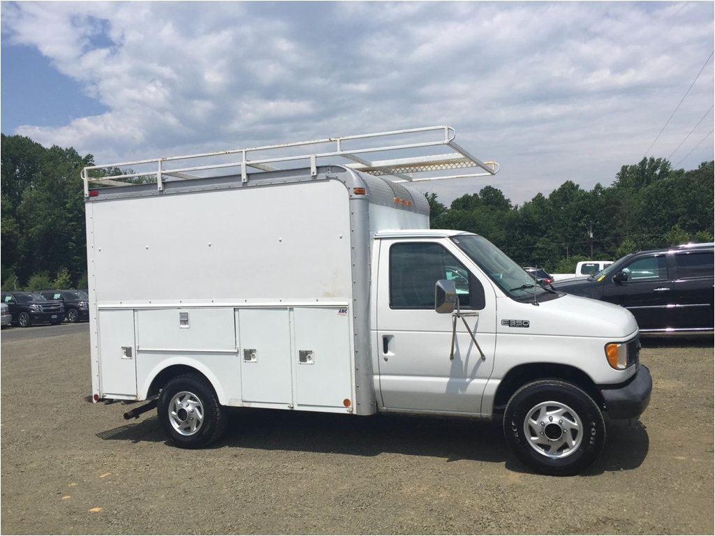 Enclosed Service Body Ladder Rack 2003 Used ford Econoline Commercial Cutaway E 350 Super Duty 138 Wb