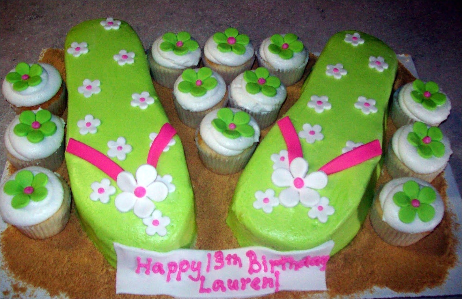 Flip Flop Cake Decorating Ideas Lucettas Legacy Flip Flop Cake Flip Flops Cake Pinterest Flip