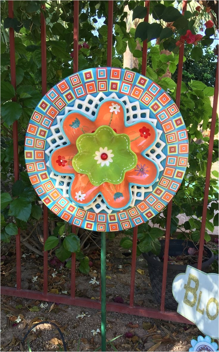fun plate flower garden art