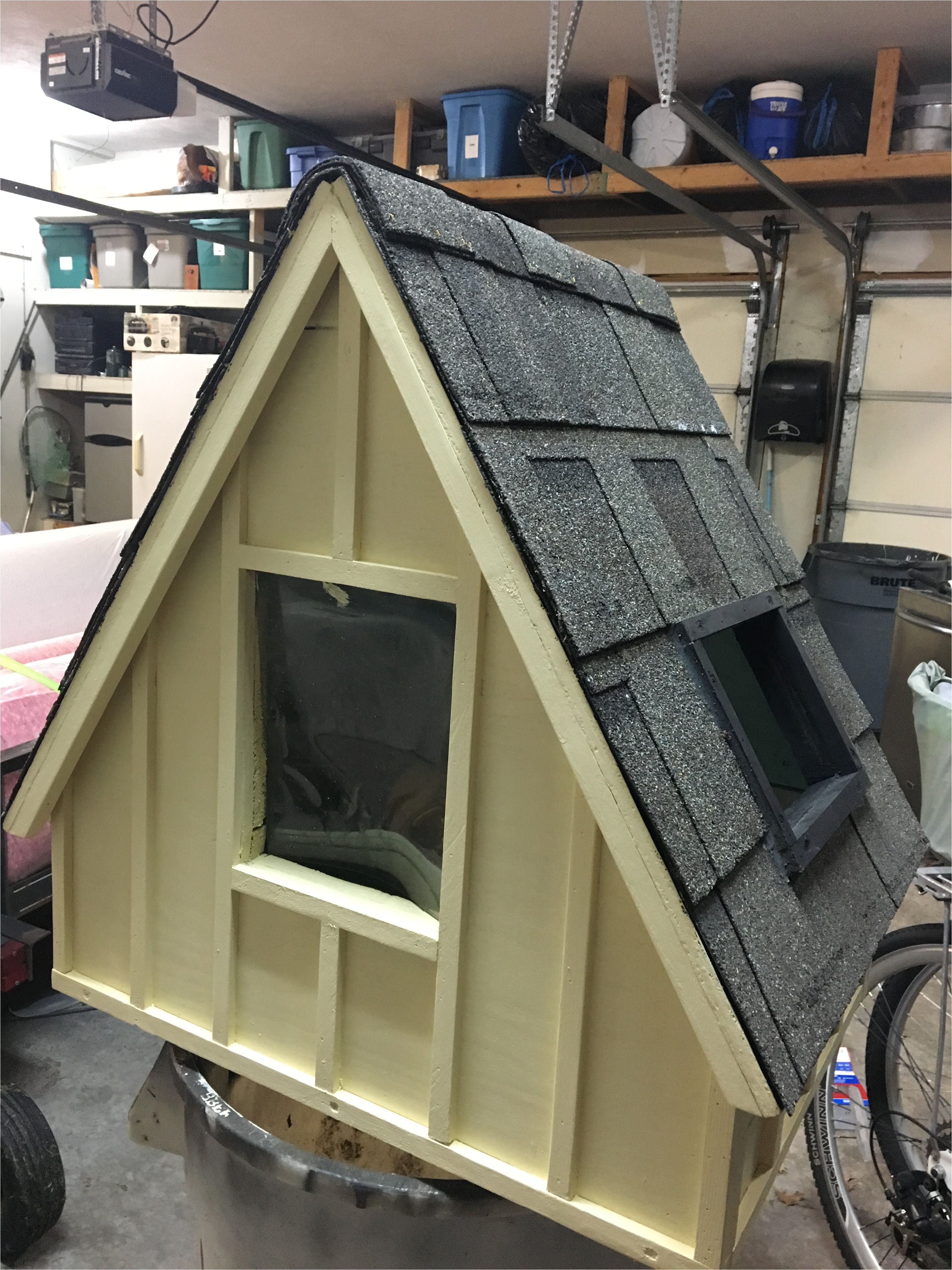 outdoor cat house insulated for cold weather