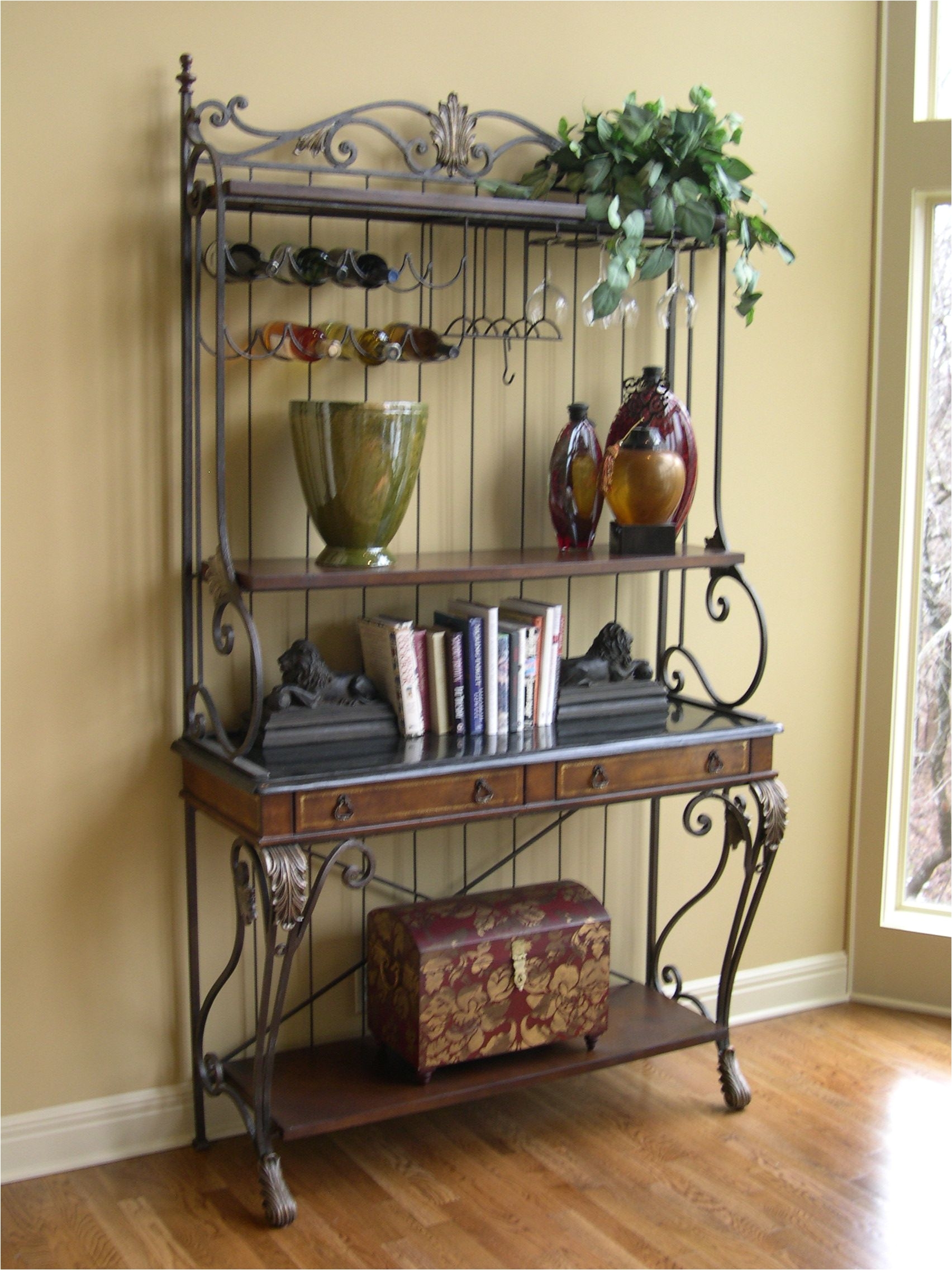 bakers rack decorating idea