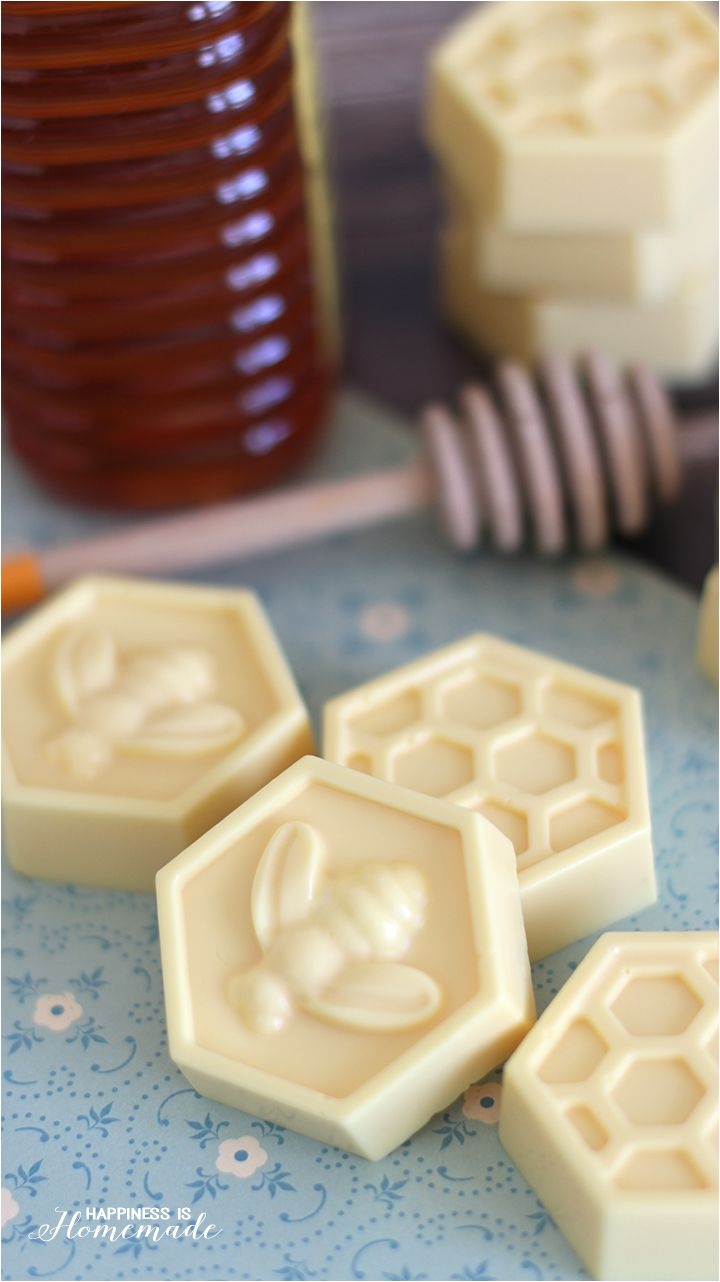 10 minute diy milk and honey soap