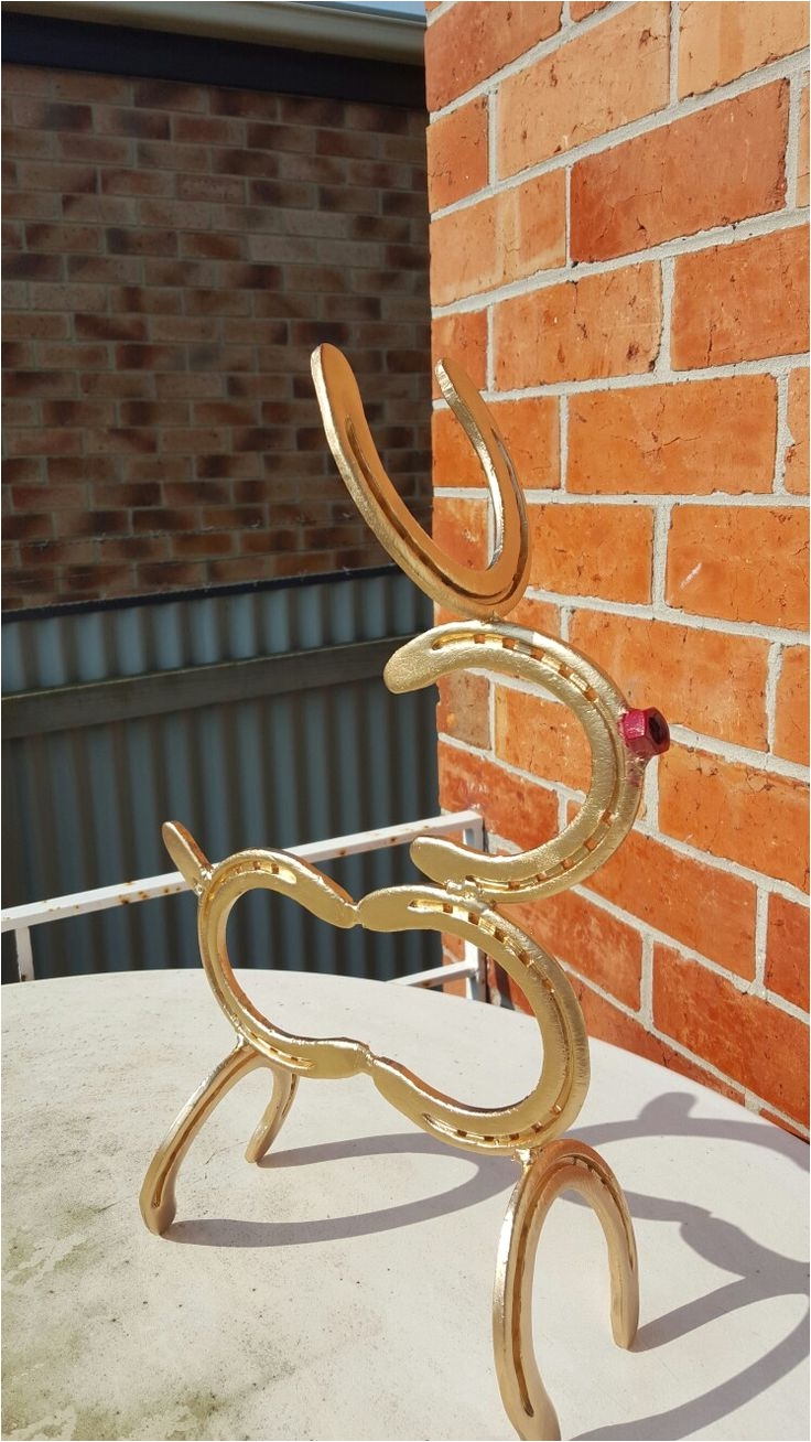 rudolph the horseshoe reindeer