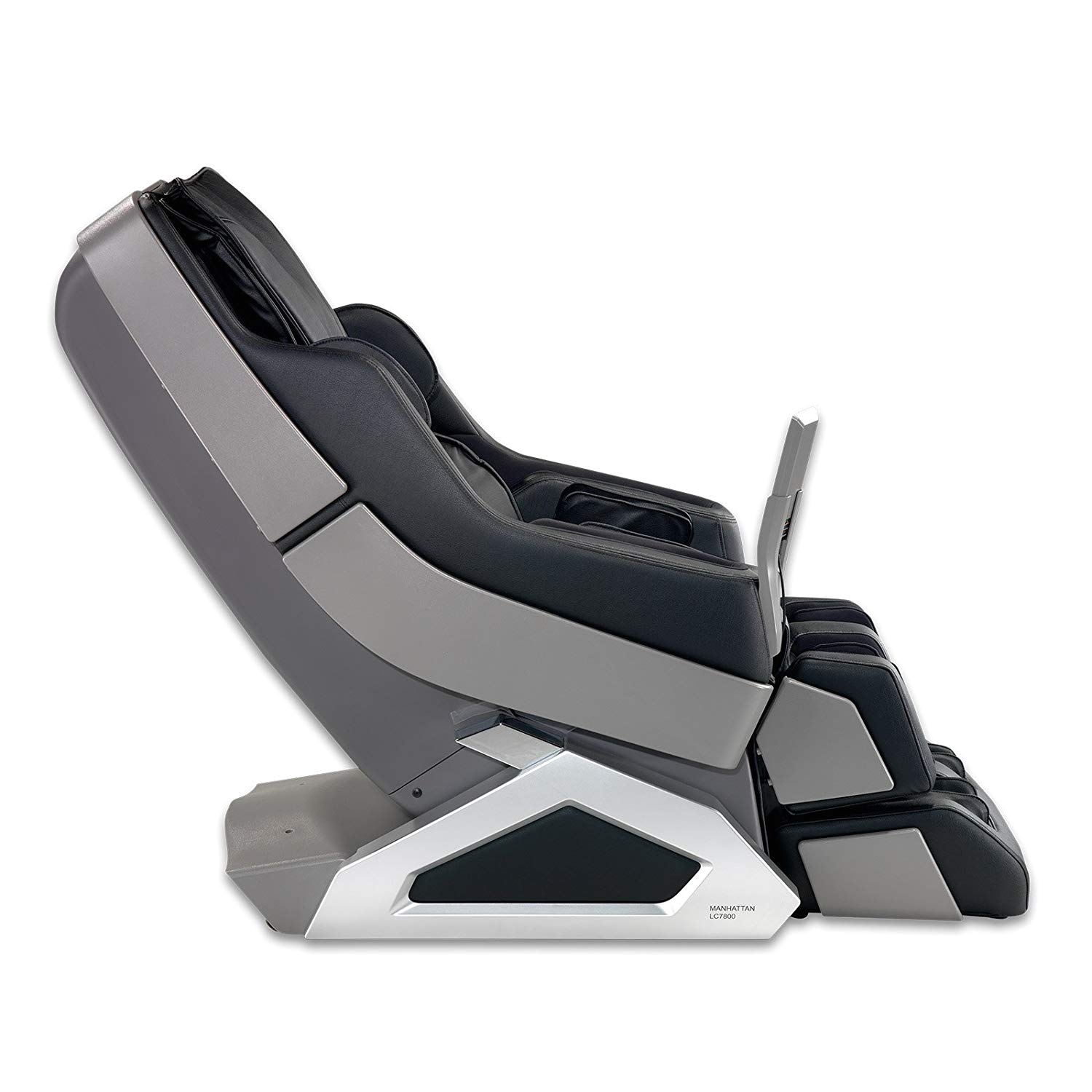 amazon com dynamic massage chair manhattan edition 2 stage zero gravity massage chair ivory with gray 243 pound health personal care