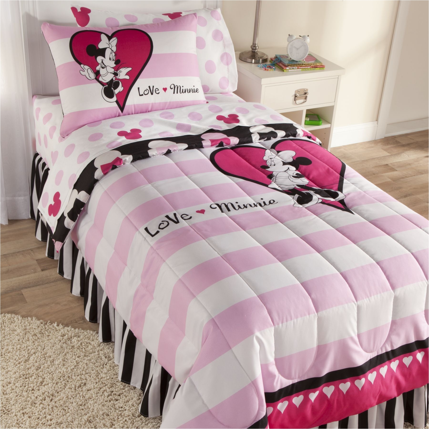 Minnie Mouse Bedroom Set for toddlers Decor Minnie Mouse Bedroom Decor Beds with Underneath Carpets and