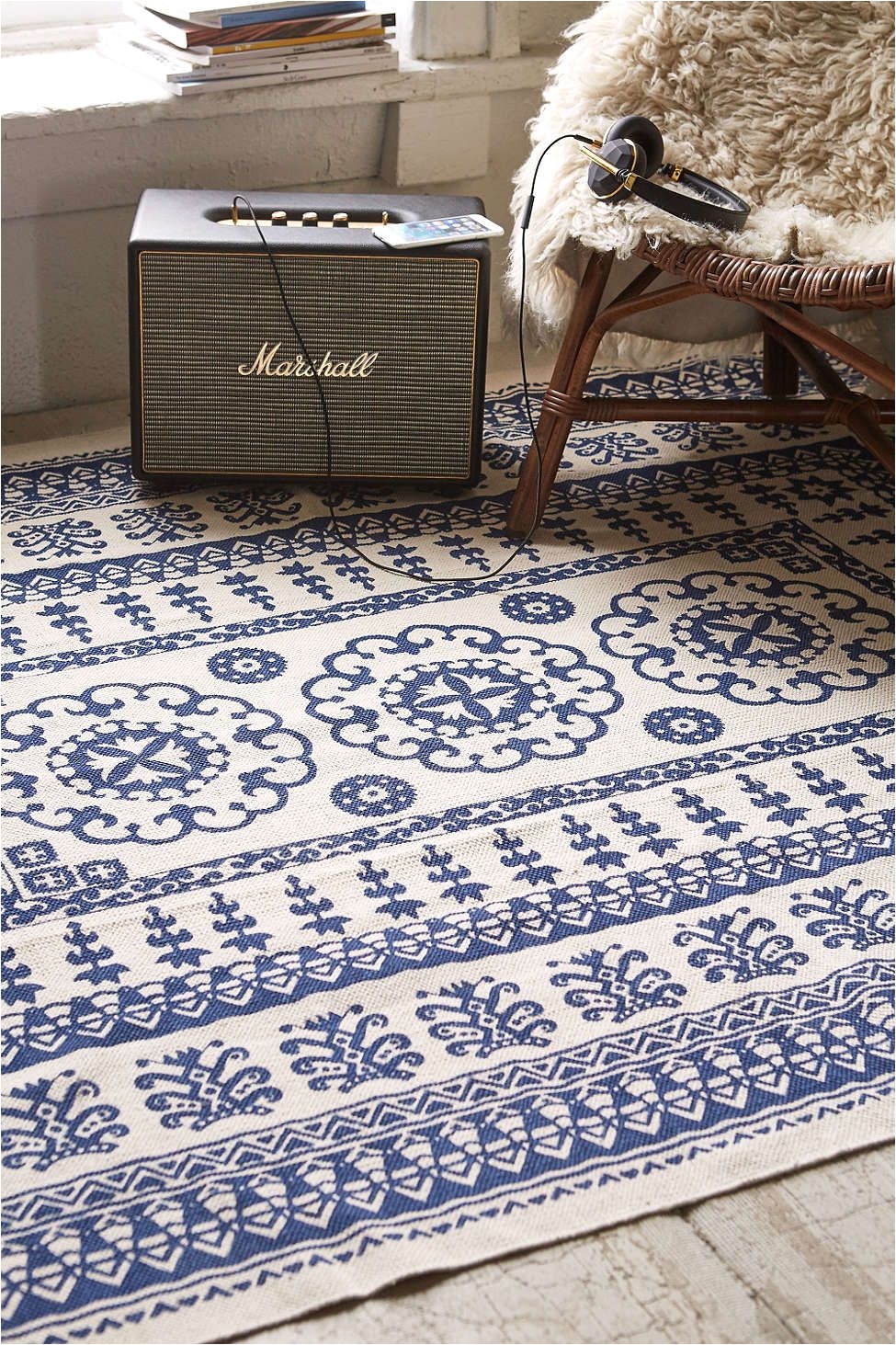 plum bow euphrates printed rug urban outfitters