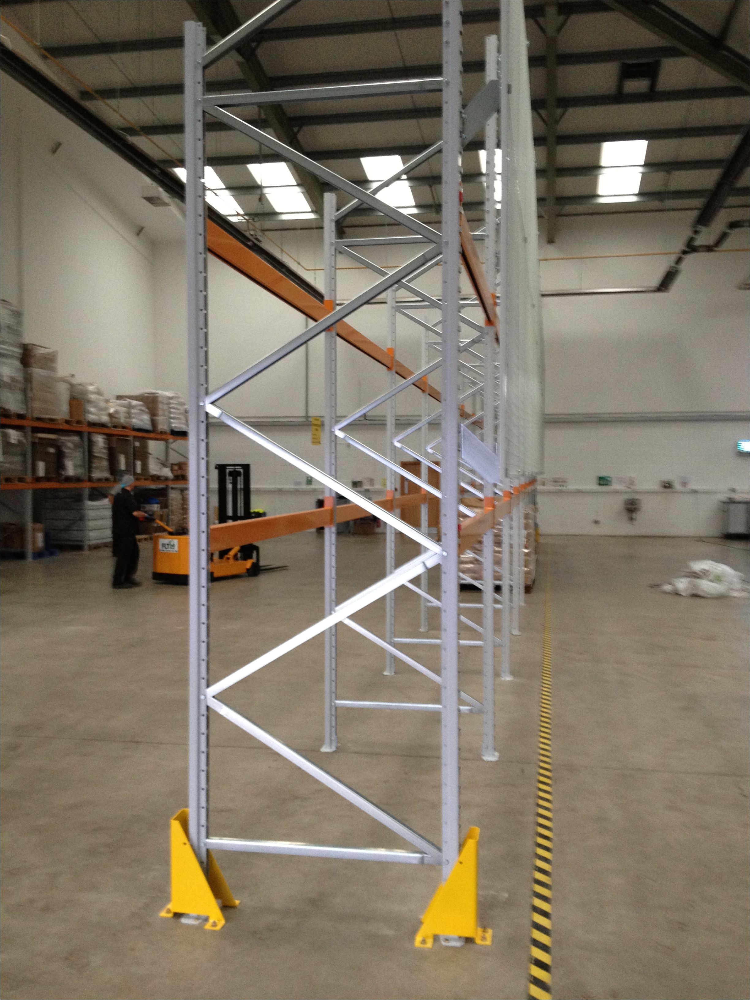 apex pallet racking with anti collapse mesh and rack protectors