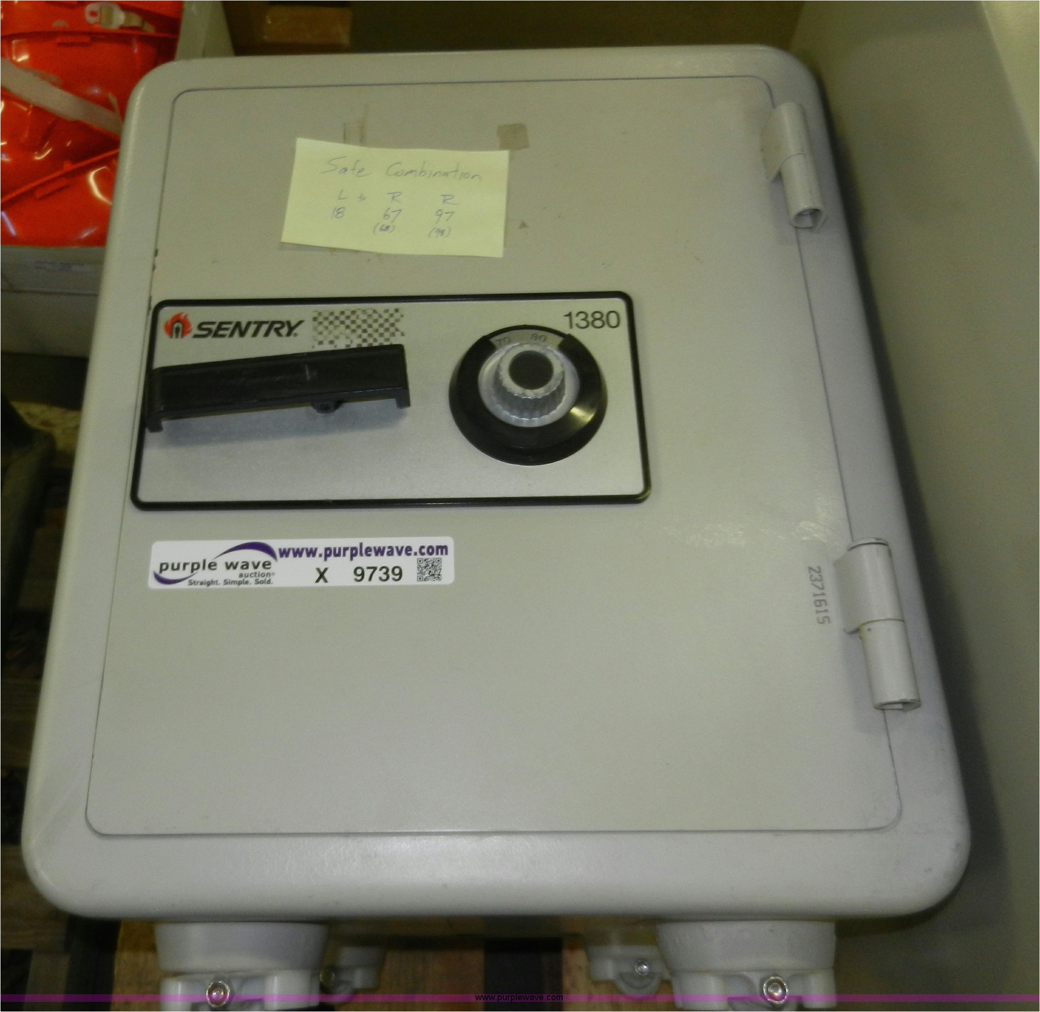 x9739 image for item x9739 sentry 1380 combination safe