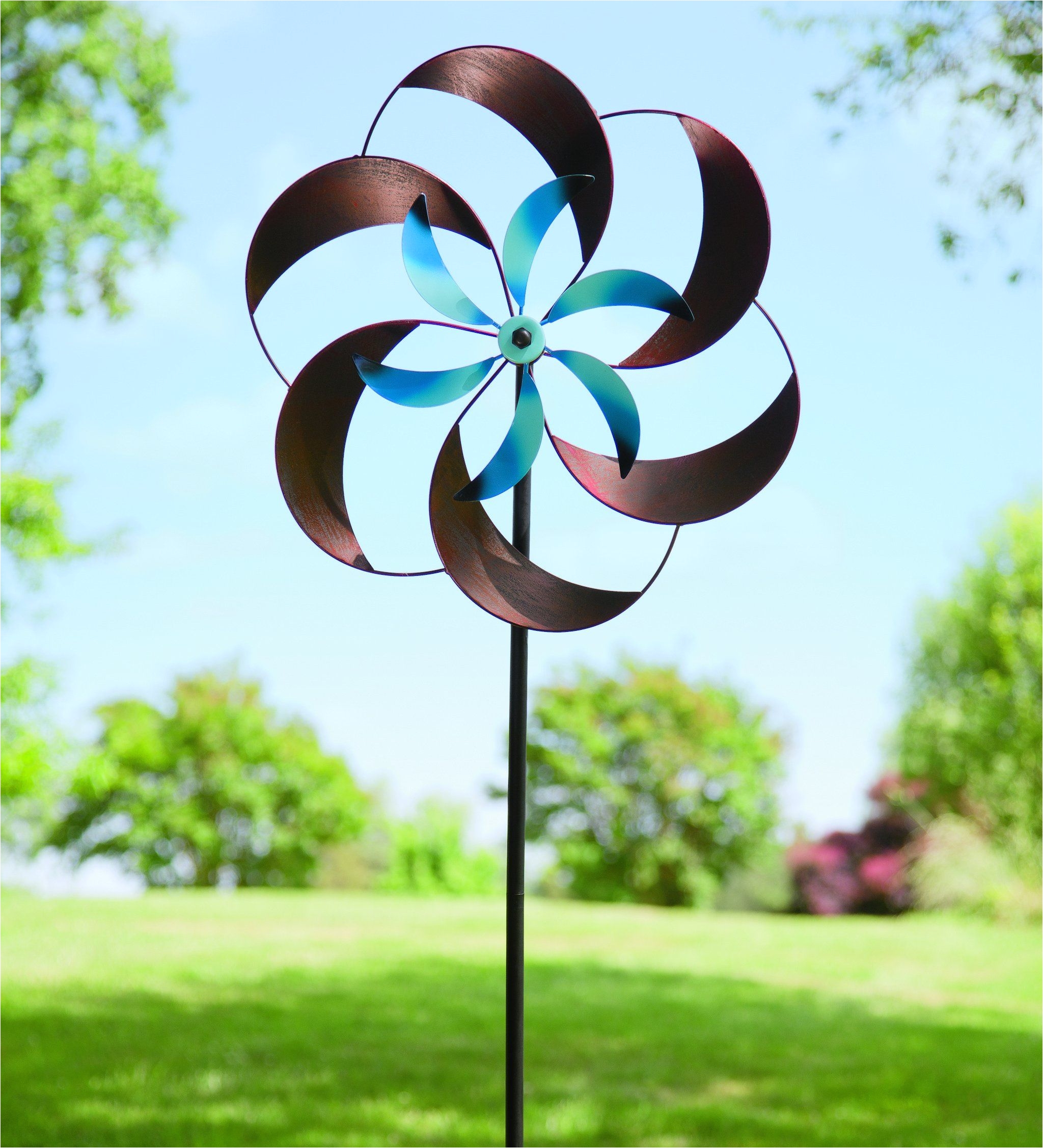 amazon com two tone pinwheel metal garden wind spinner patio lawn garden