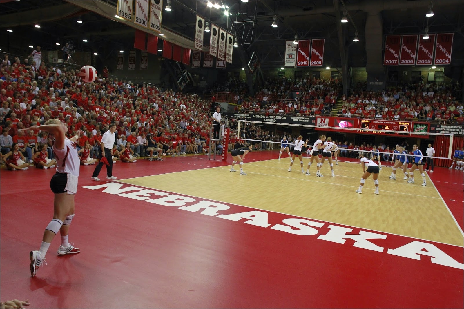 taraflexa sports floors at the bob devaney sports center university of nebraska