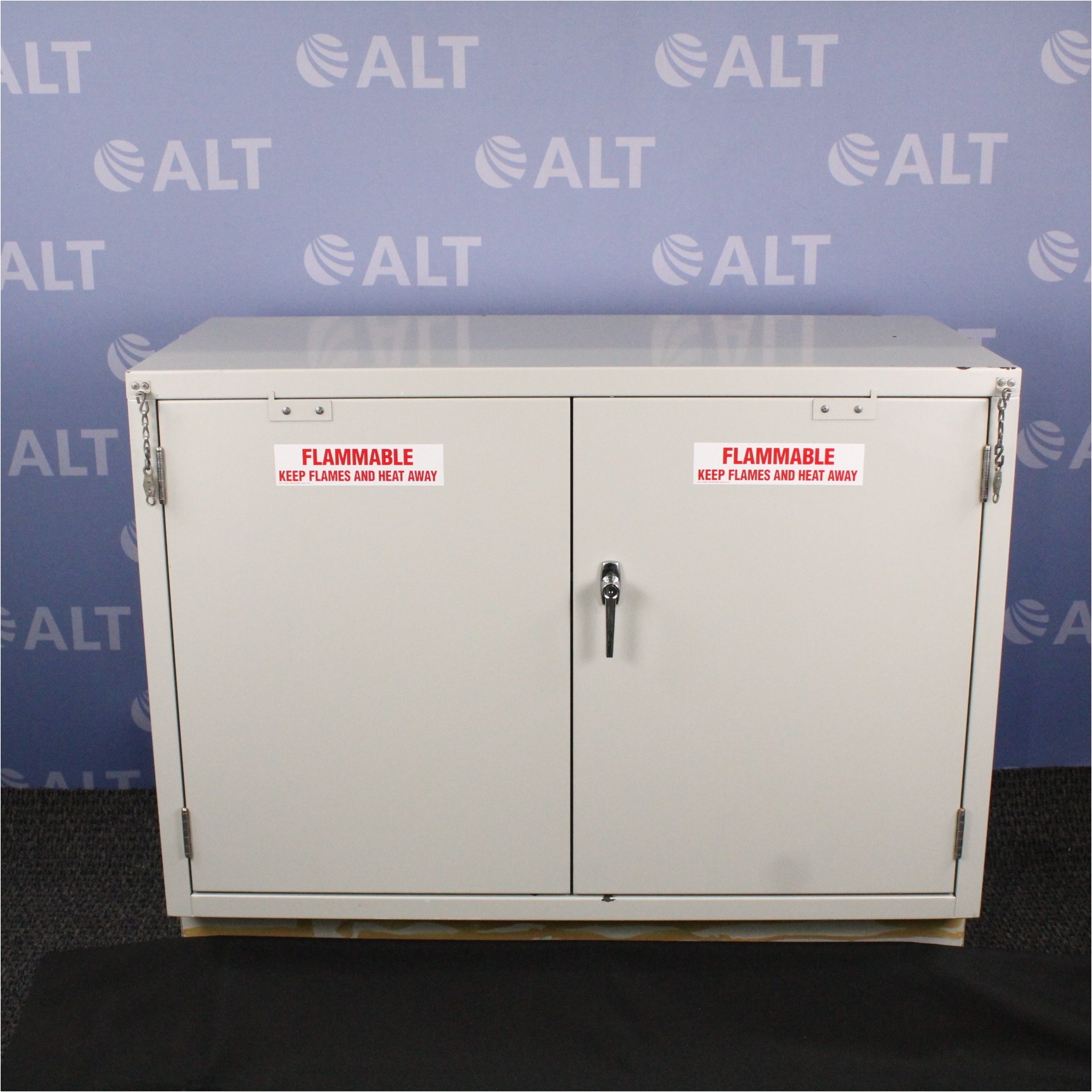 hanson lab furniture fsb47h 27 gallon flammable liquid storage cabinet image