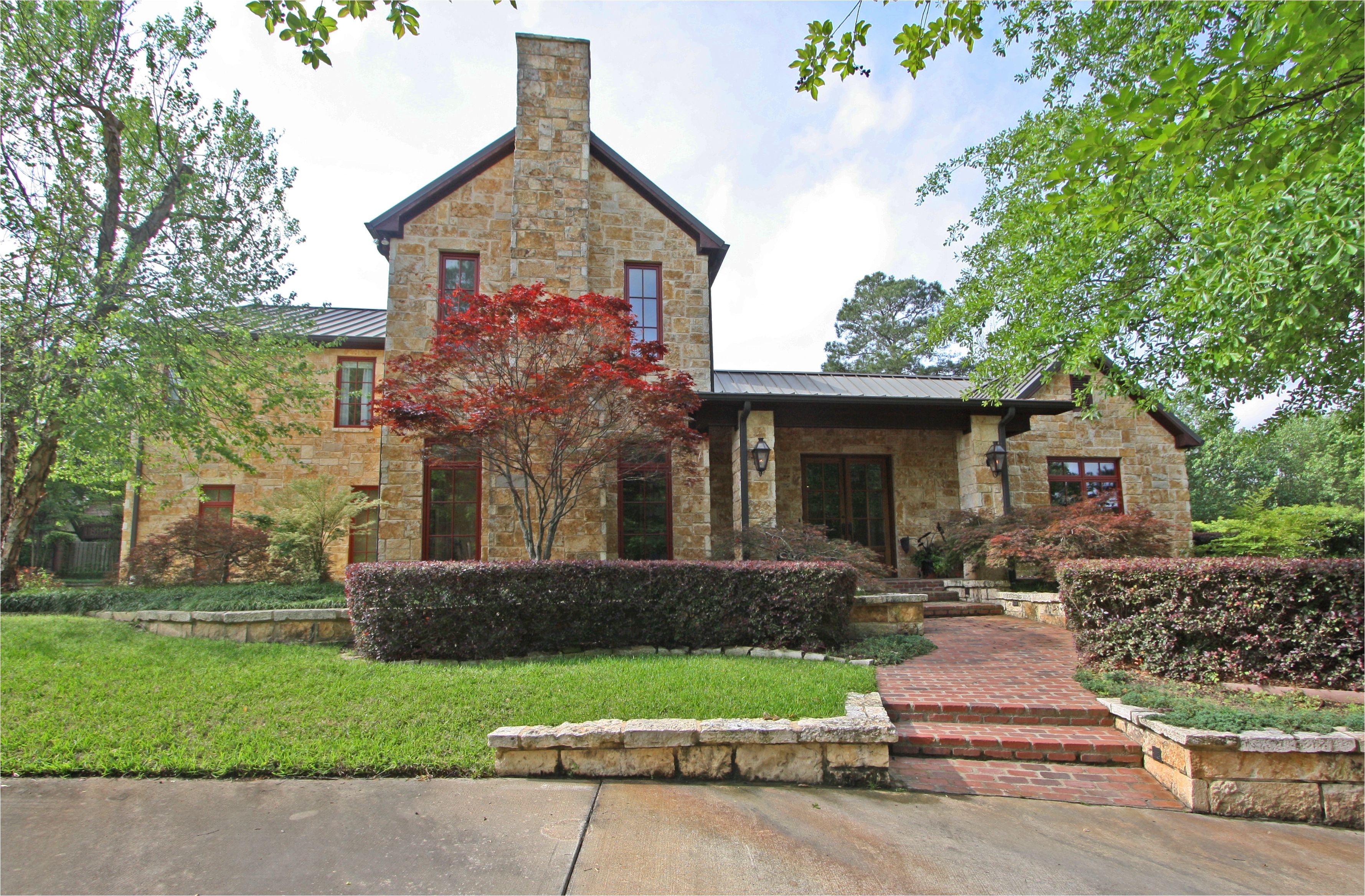 real estate home listing for 811 blenheim place tyler tx mls explore local schools neighborhood info and texas homes for sale