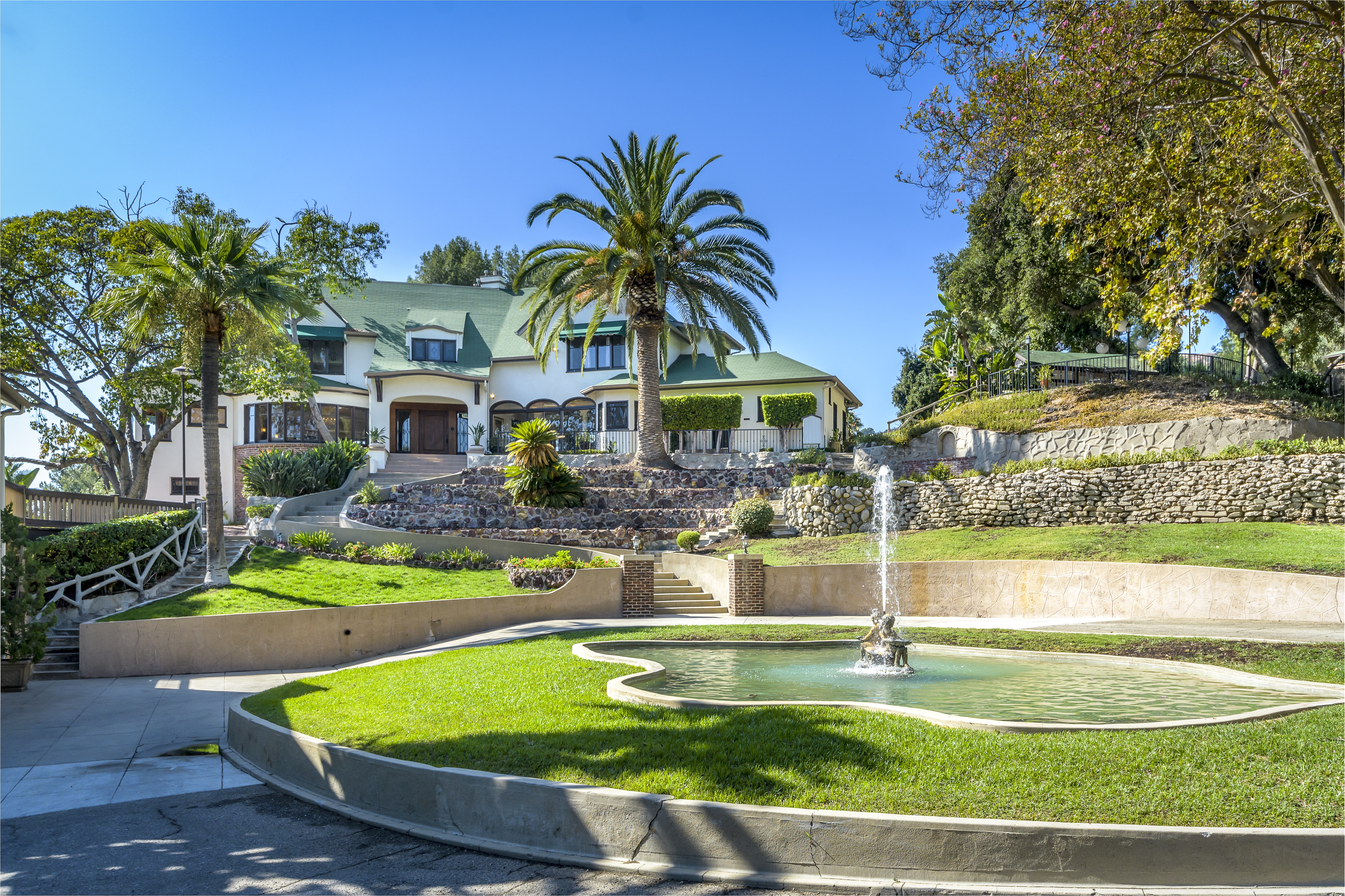 katy perrys plan to buy an eagle rock mansion for catholic priests falls through