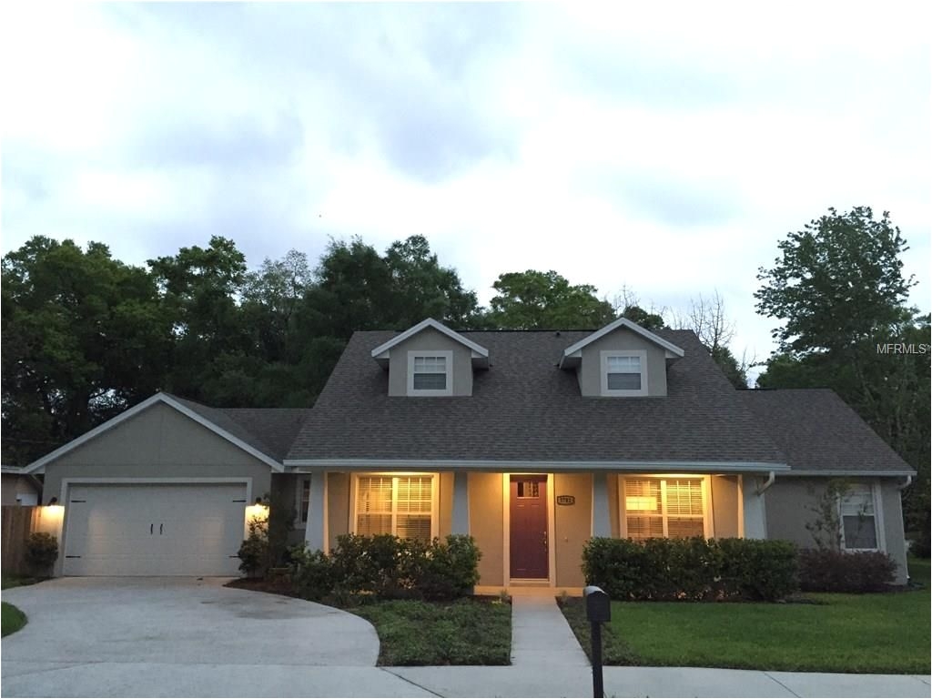 enjoy the best florida living 3 bedroom 2 bathroom home for sale in clermonts crescent lake club community which offers residents a fishing pie