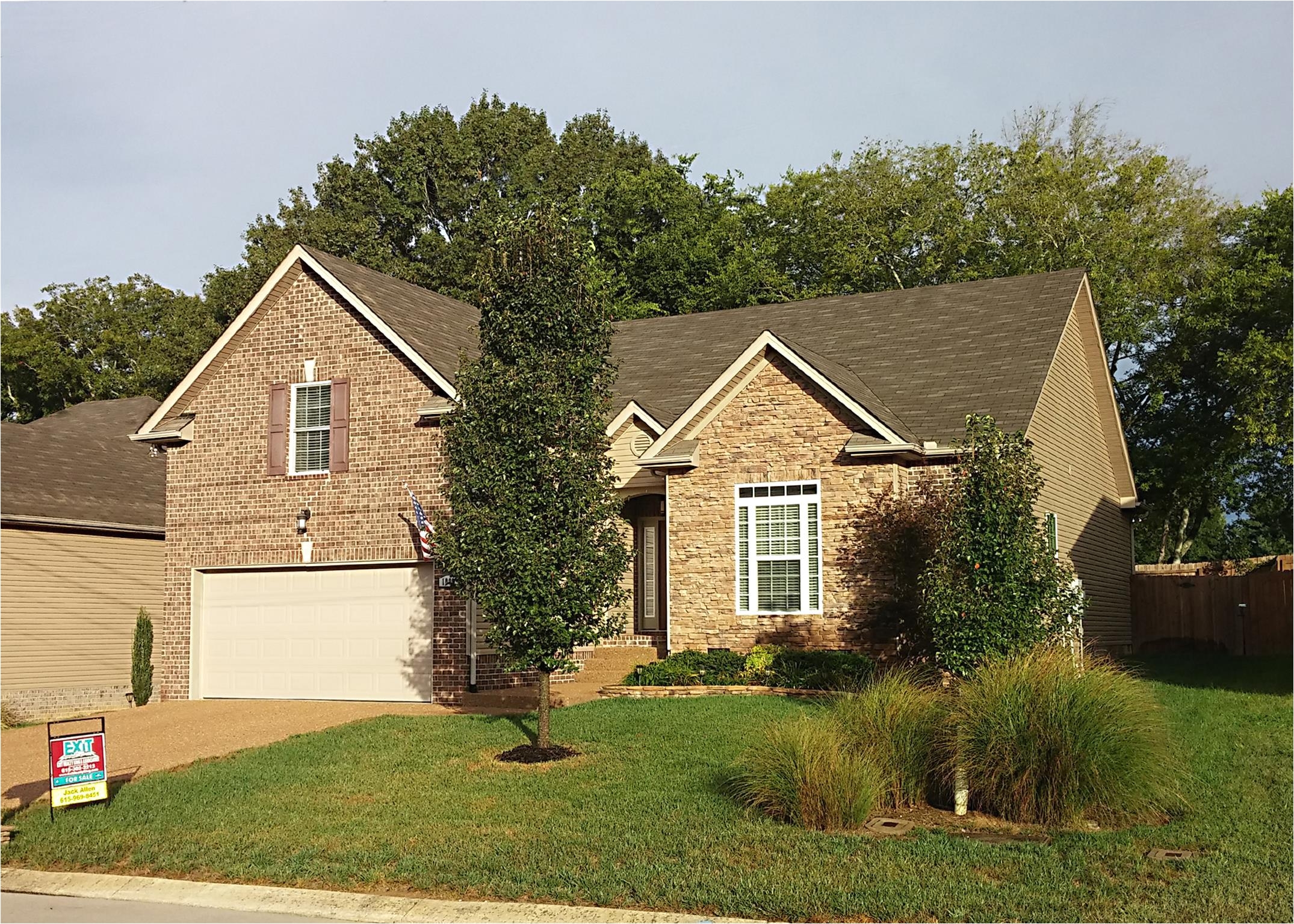 289900 1092 golf view way spring hill tn 37174 pending sale no showings