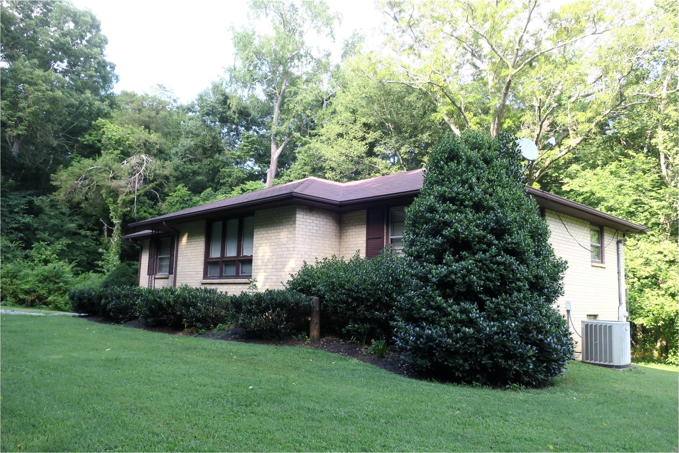 239900 873 thompson rd pegram tn 37143 under contract