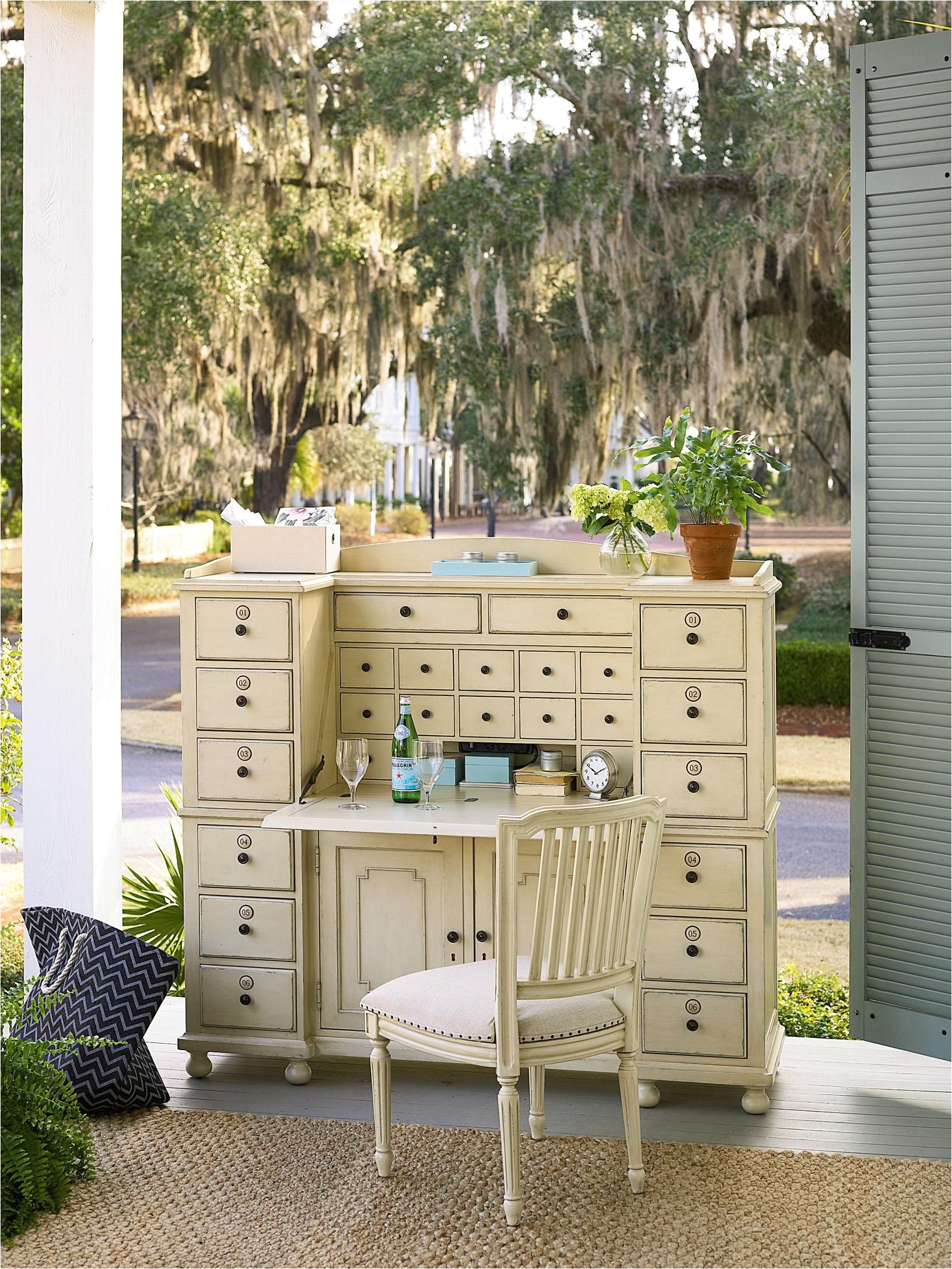 visit howell furniture for the latest in paula deen furniture design