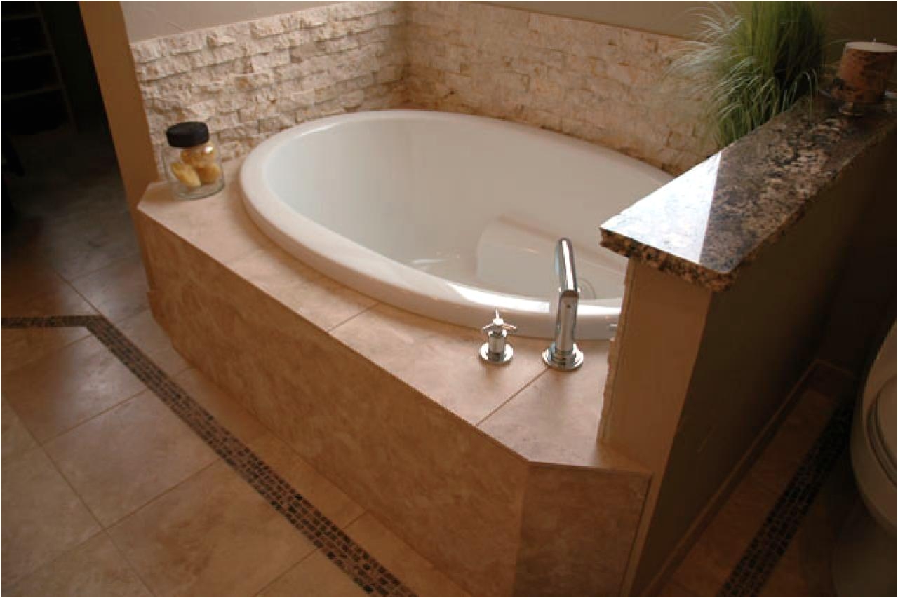 small bathtubs ideas and options