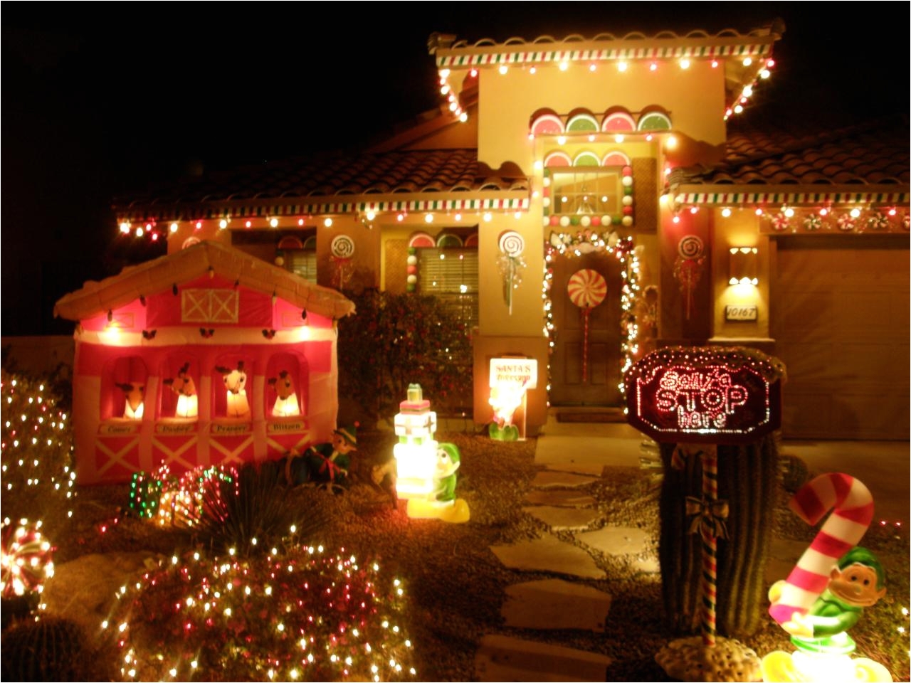 Animated Christmas Light Displays Buyers Guide for the Best Outdoor Christmas Lighting Diy