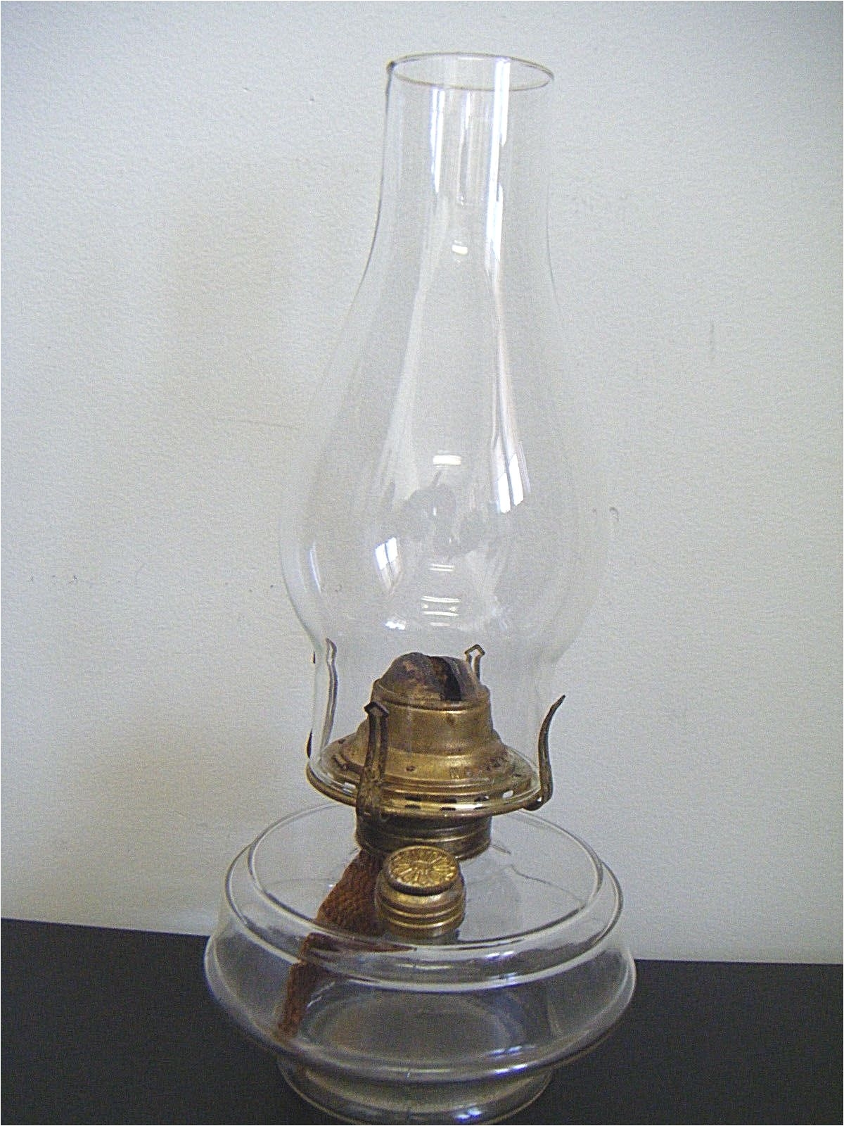 vintage antique old rayo no 2 queen anne glass oil kerosene lamp hurry