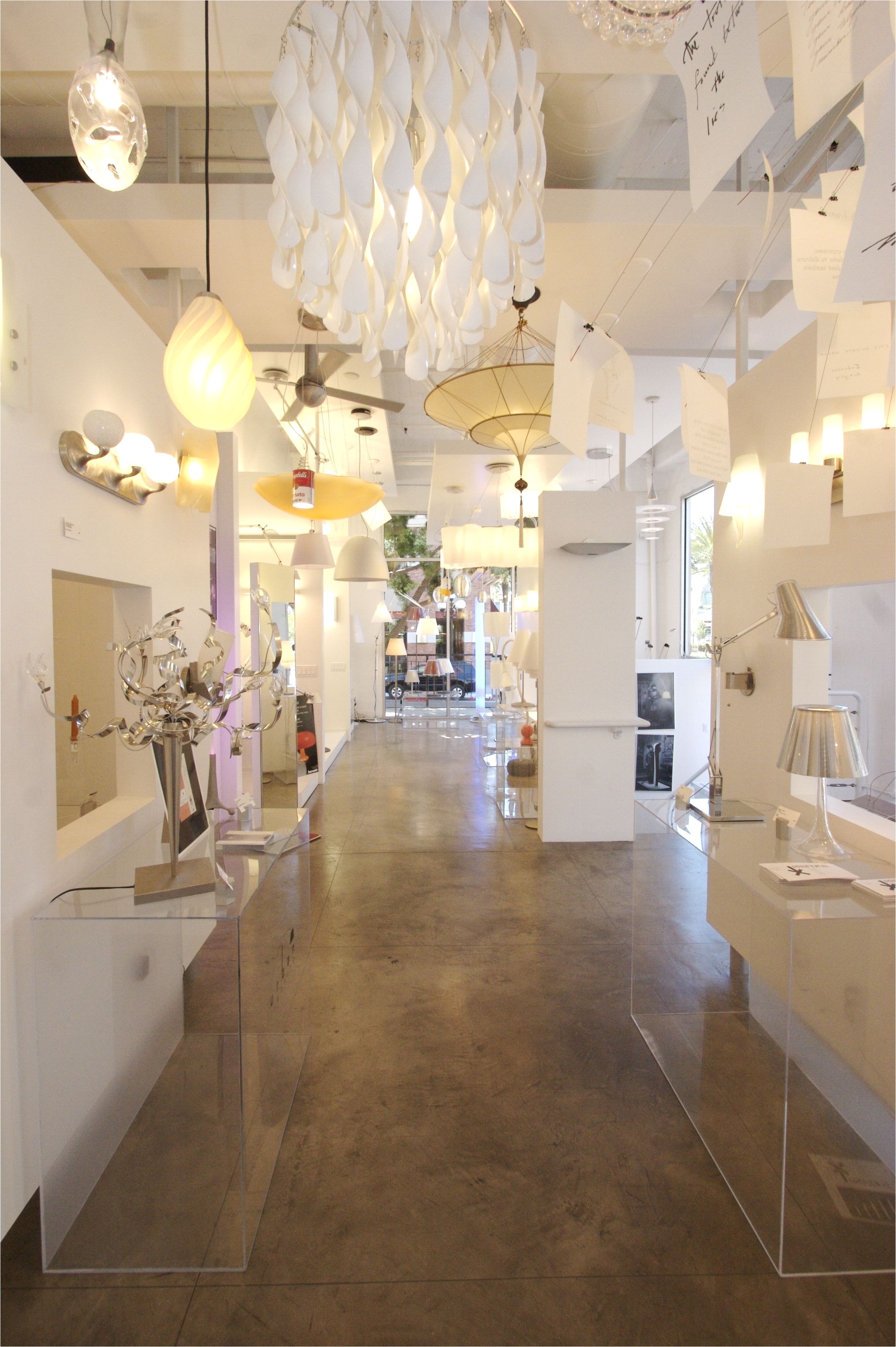 urban lighting showroom image