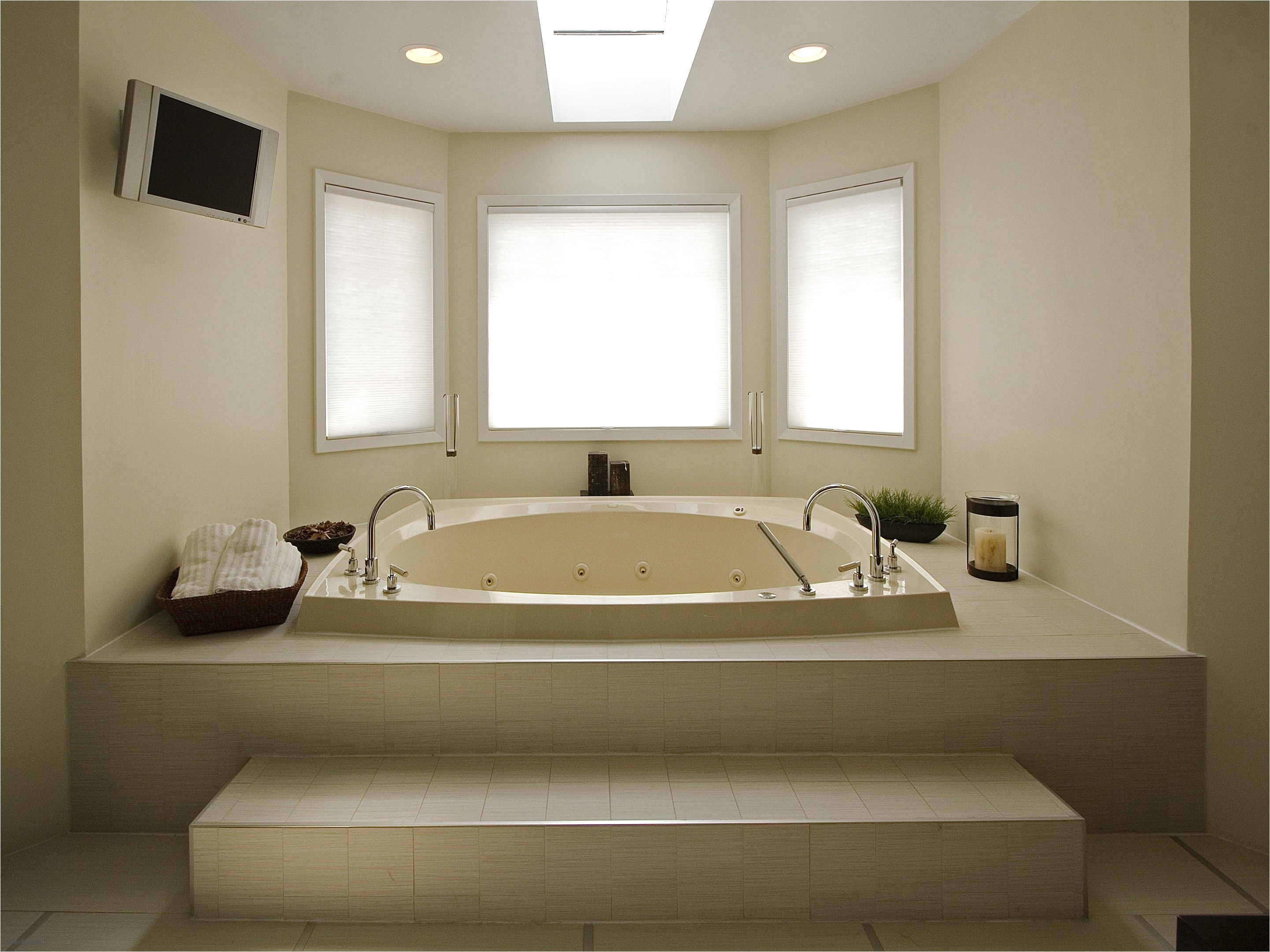 Colored Bathtubs Cool Best Of Large Bathtubs Bathtubs Choosing Bathroom Fixtures