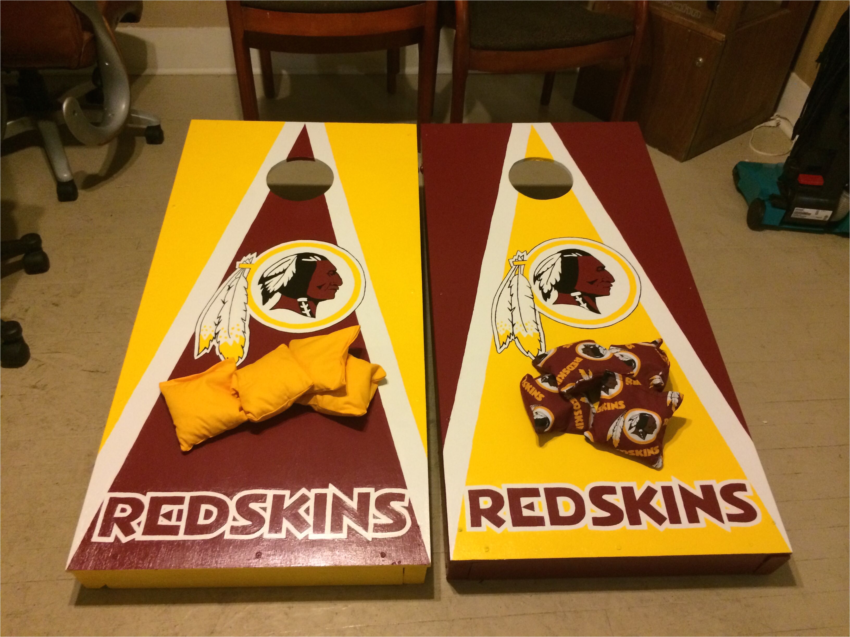 hand painted washington redskins football themed cornhole set amanda robles