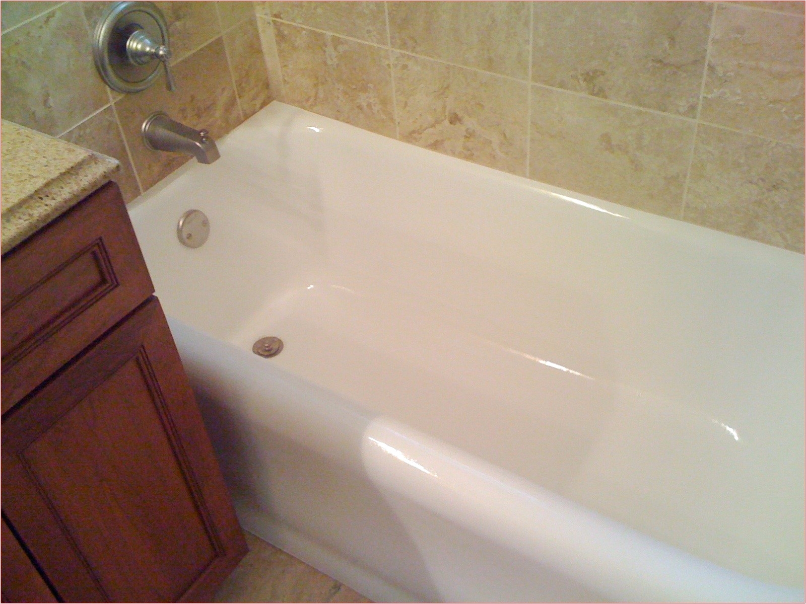 refinish fiberglass bathtub elegant img 0329h sink refinishing sinks and tubs can a fiberglass tub be
