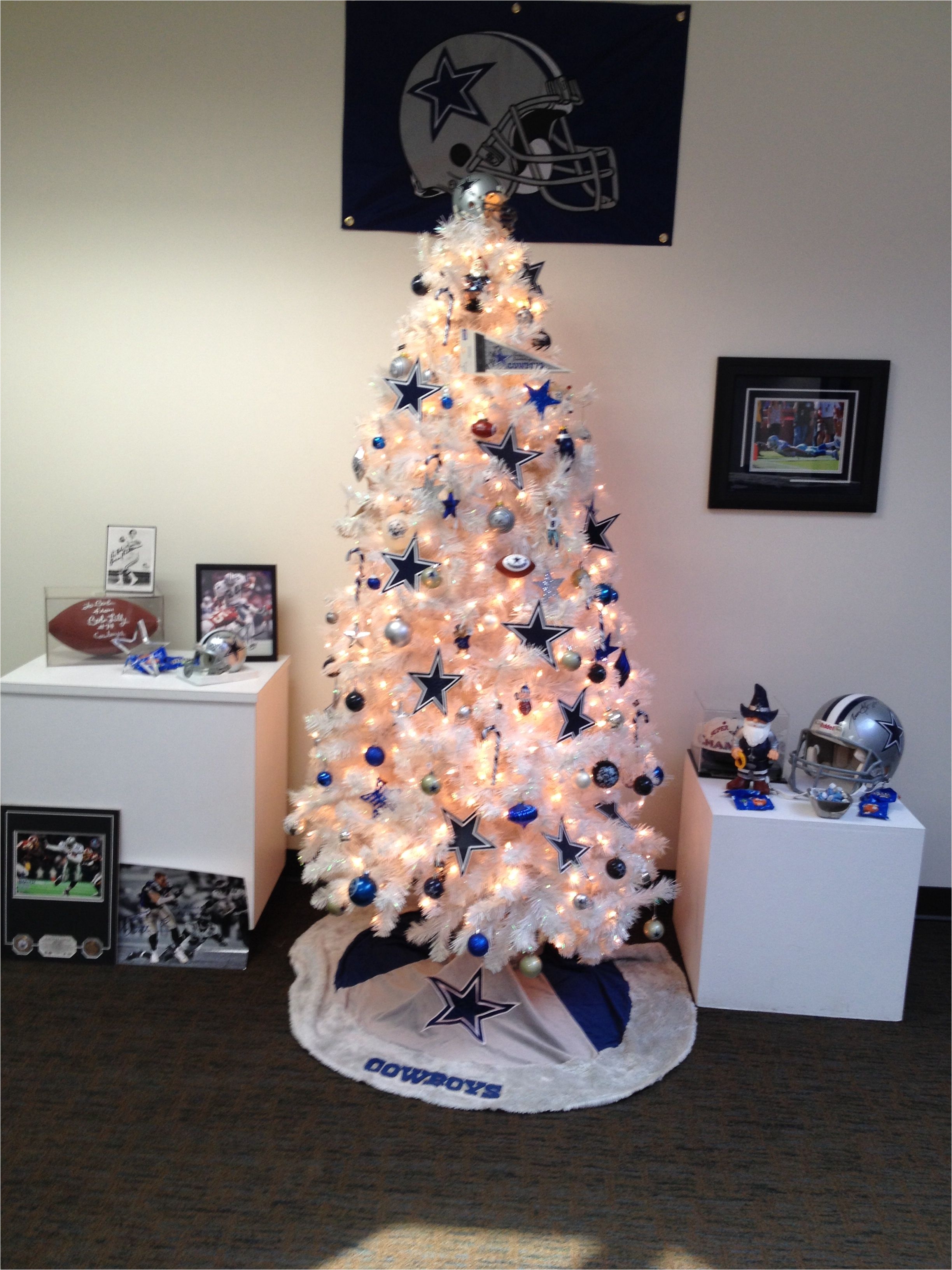 dallas cowboys christmas tree