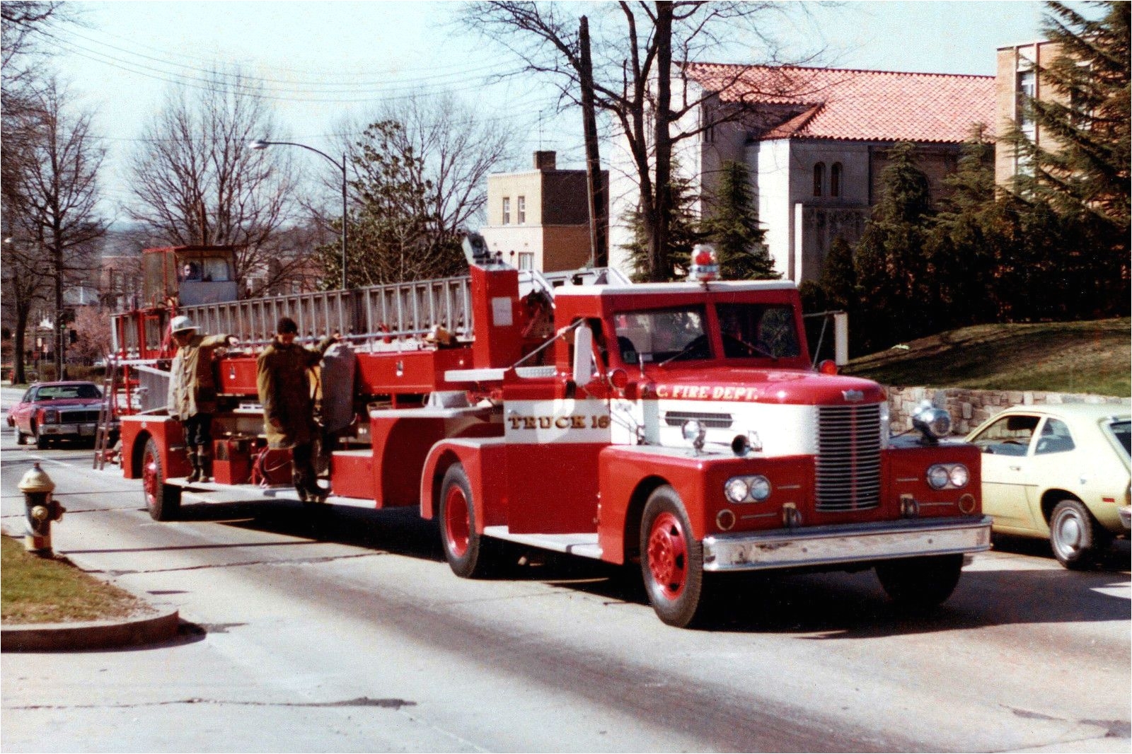 290 image photo cd washington dist columbia dcfd apparatus engines trucks