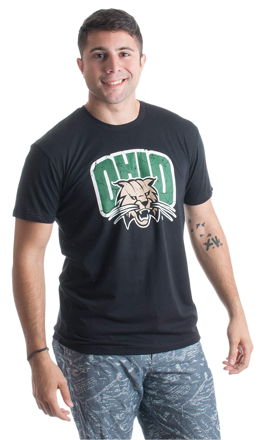 amazon com ohio university ohio bobcats vintage style licensed unisex t shirt clothing