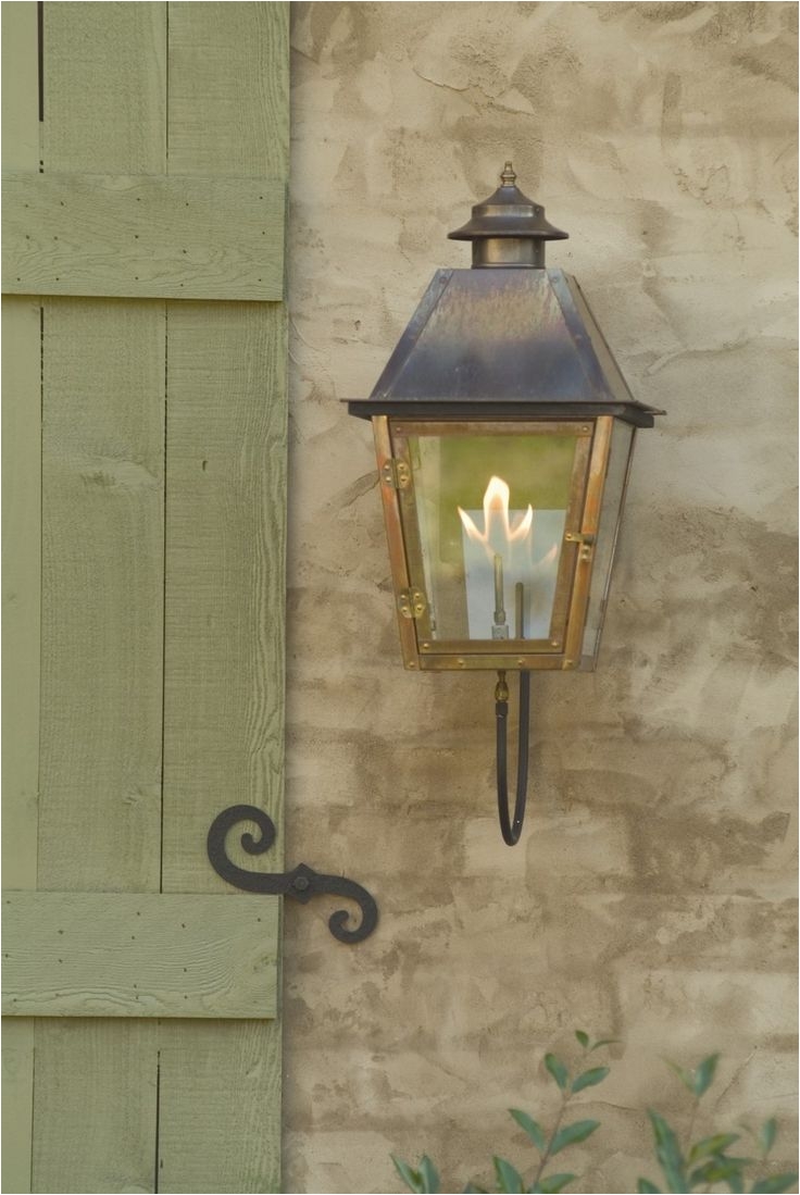 carolina lanterns gas lamp atlas wall mount