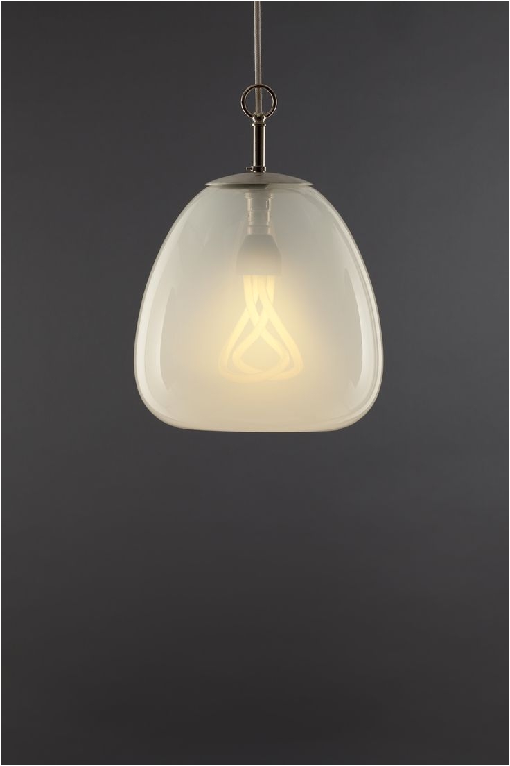 love the milky finish perfect for the plumen 001 but what is the shade