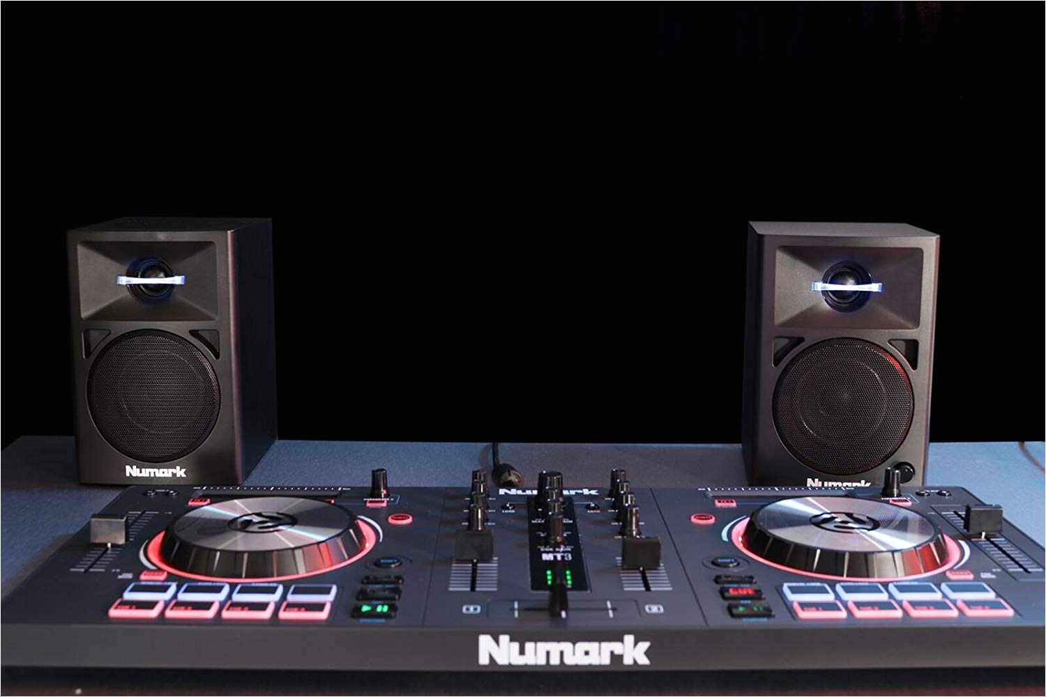 amazon com numark n wave 360 powered desktop dj monitor speakers 3 woofer 60 watts numark musical instruments