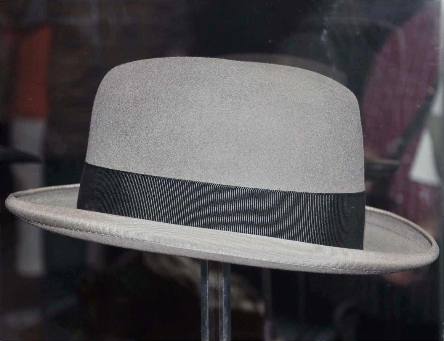 homburg hat with light grey brim edge black hat band