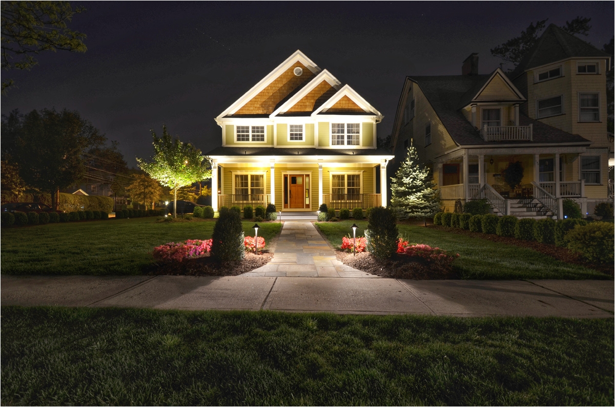 landscape lighting how to make a big impression with just a little outdoor lighting dfrkftd