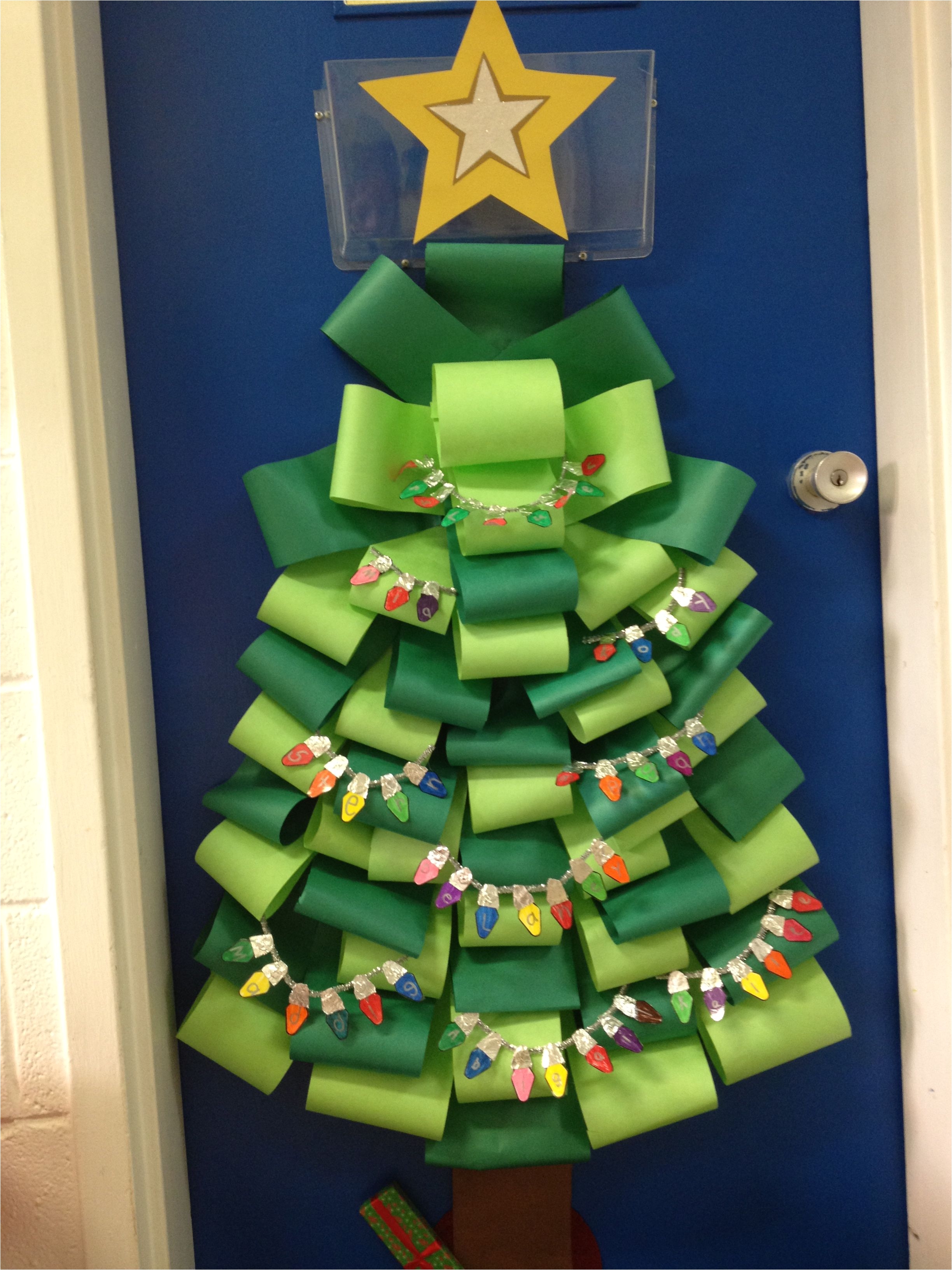christmas classroom door rolled paper and then spelled out the student names in lights