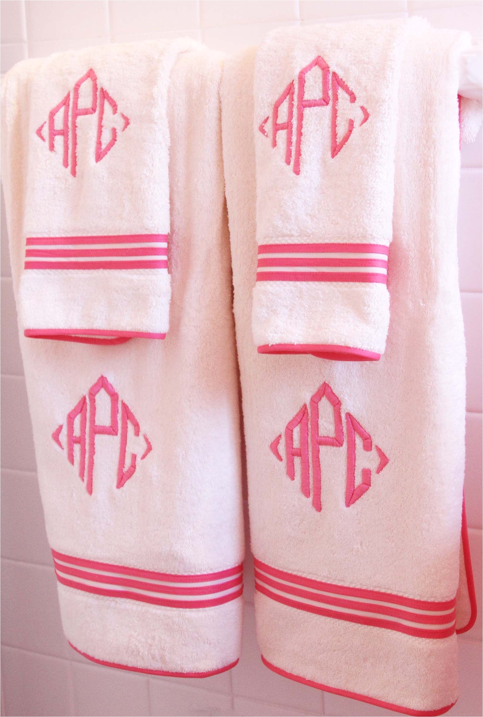 diamond monogrammed newport bath towels in pink