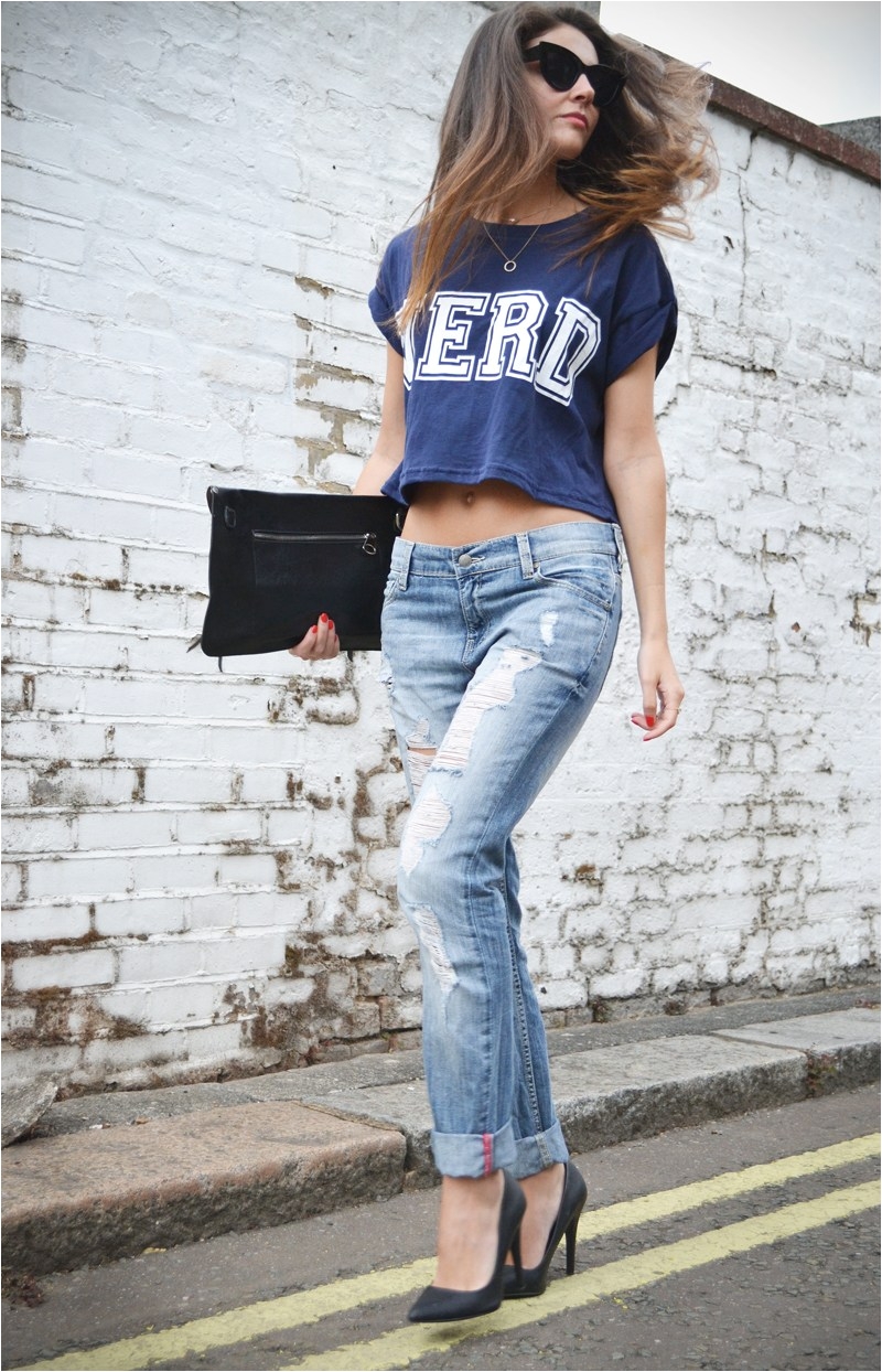 is http stylelovely com stylissim files 2013 07 boyfriend jeans crop top 5