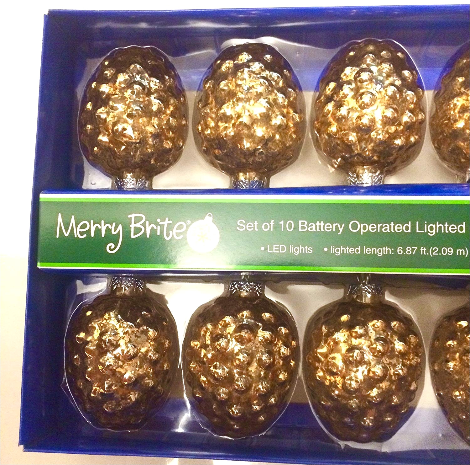 amazon com merry brite set of 10 battery operated lighted glass christmas tree ornaments home kitchen